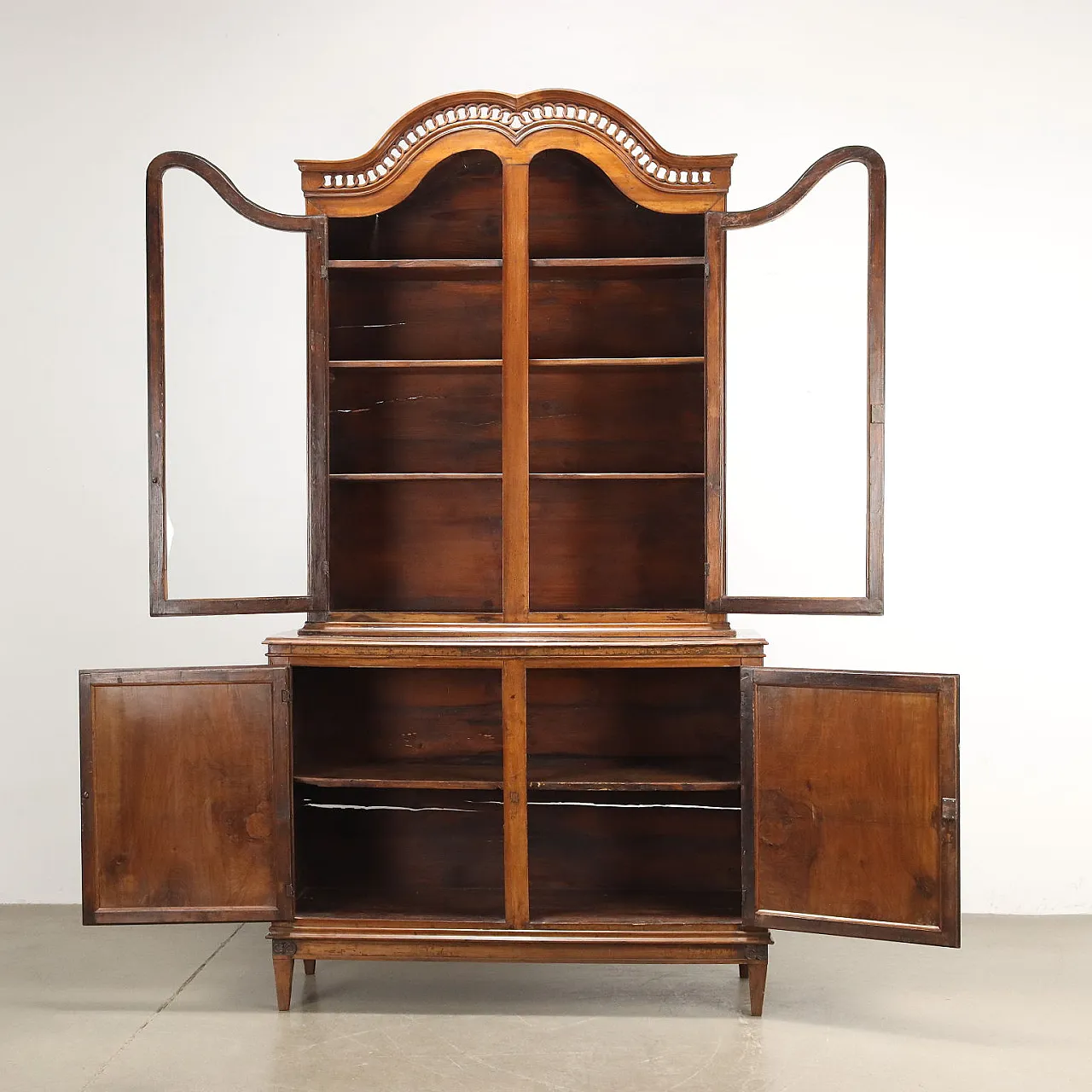 Neoclassical walnut sideboard, 19th century 3