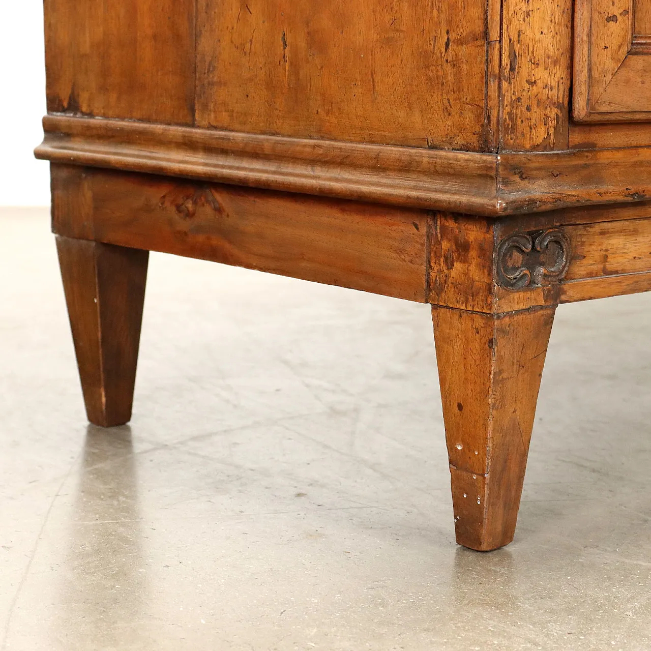 Neoclassical walnut sideboard, 19th century 7