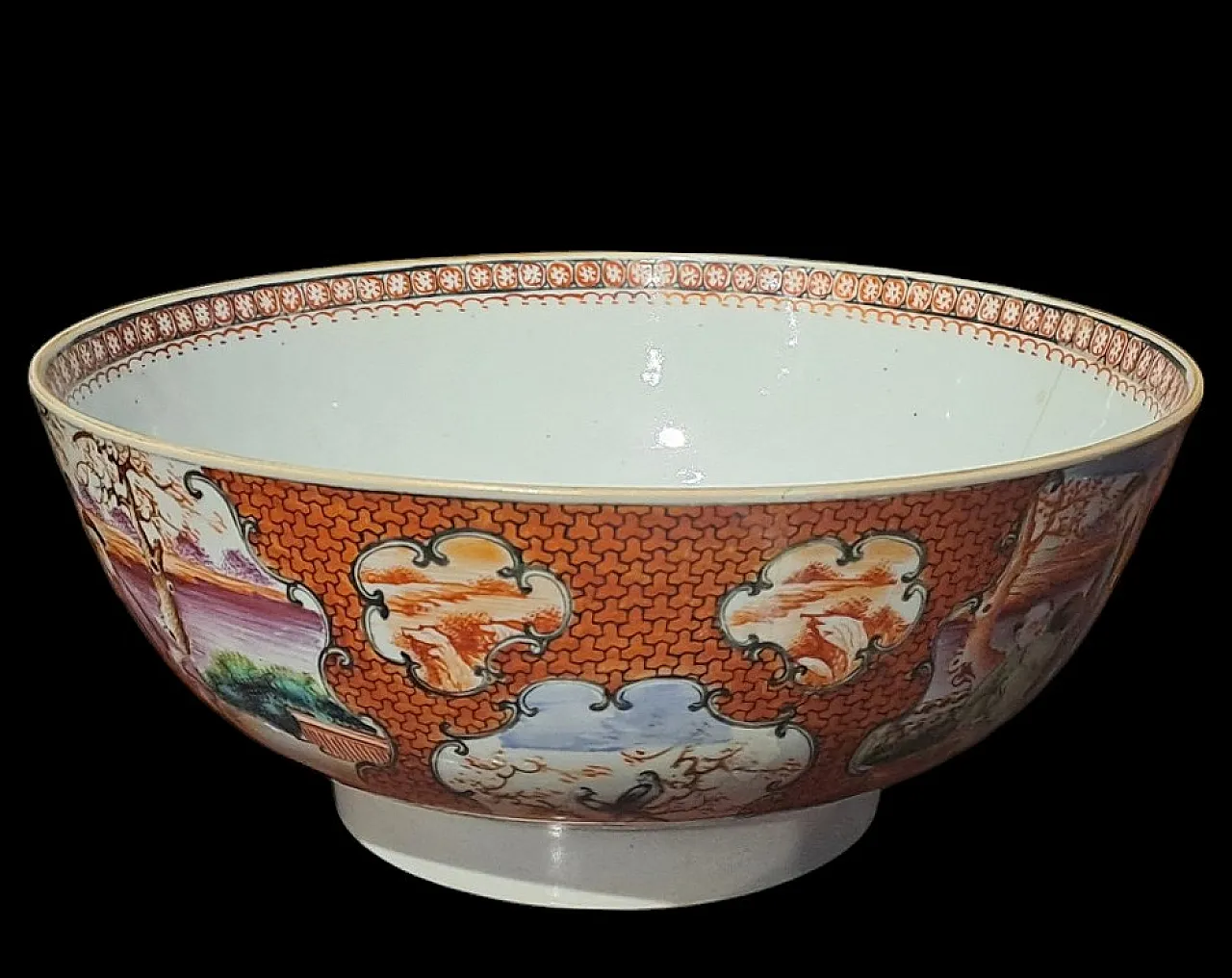 Qianlong Cinese hand painted bowl in porcelain, 18th century 2