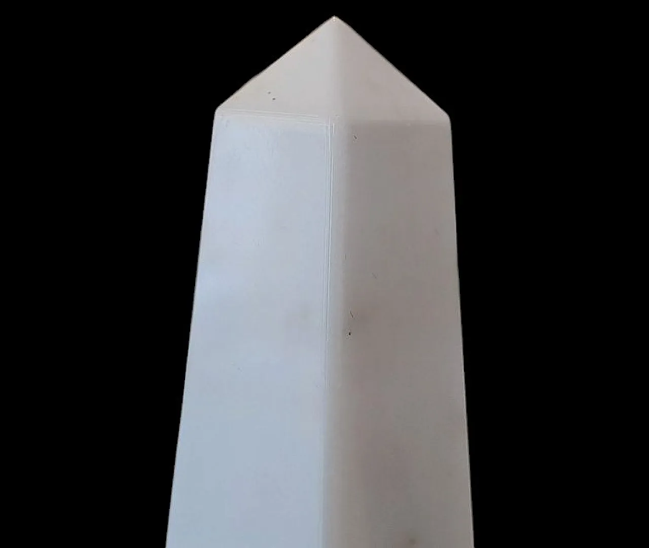 Pair of obelisk in white marble, 20th century 2