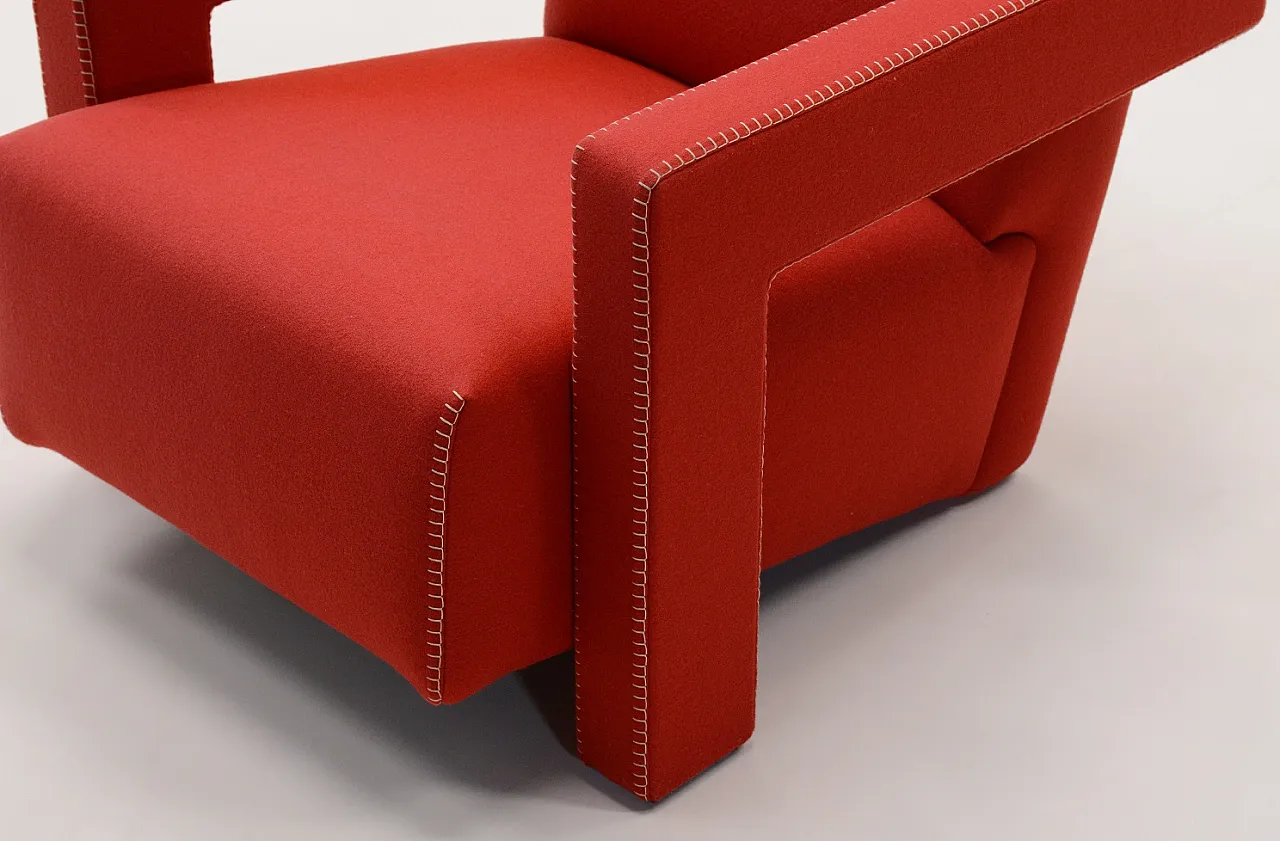 Cassina 637 Utrecht new never used in red wool 8