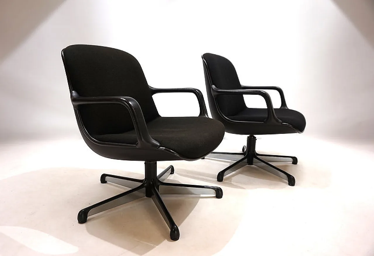 Pair of Comforto chairs by Charles Pollock, 1960s 6