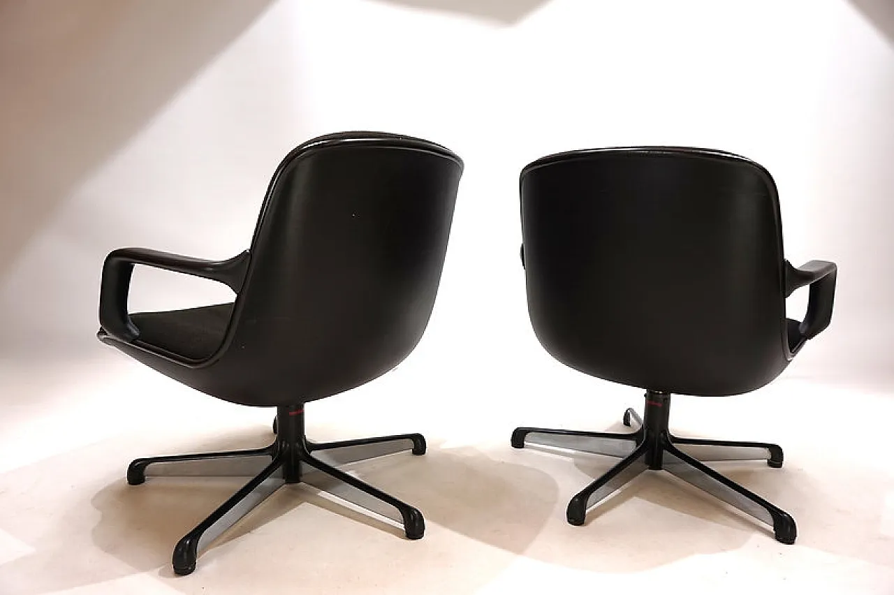 Pair of Comforto chairs by Charles Pollock, 1960s 15