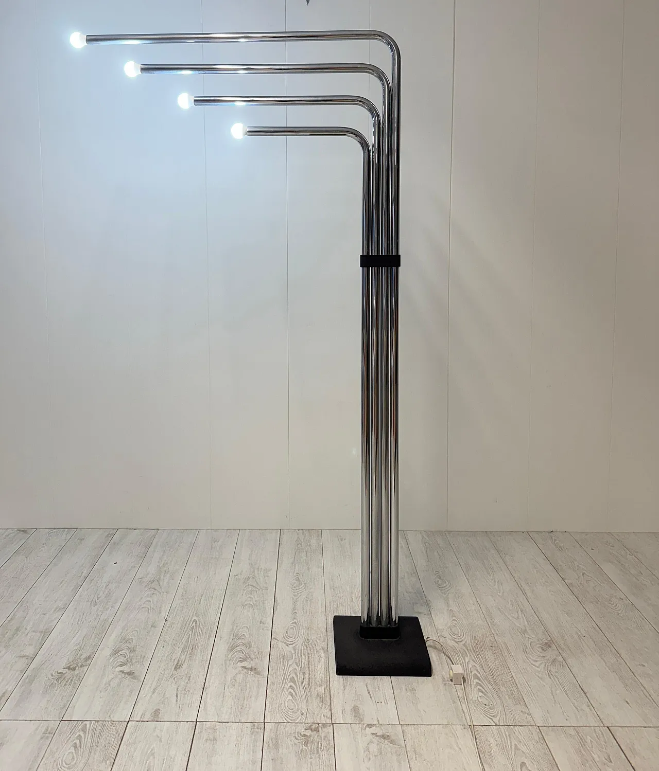 Floor lamp with swivelling arms by Reggiani, 1970s 4