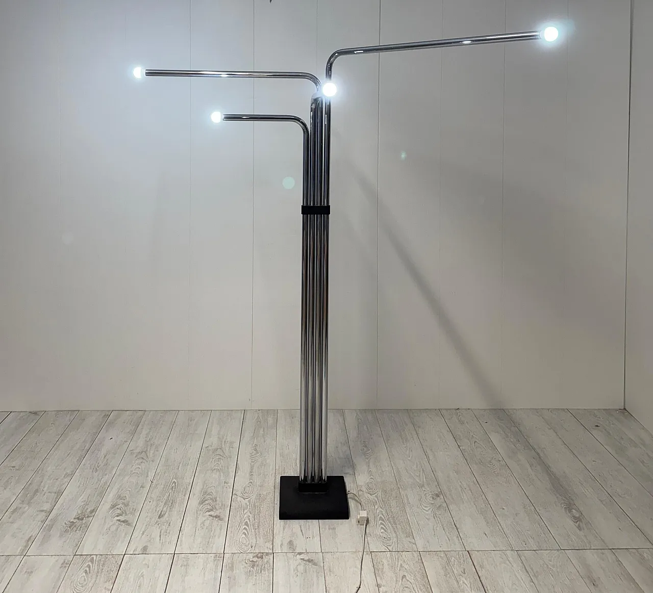 Floor lamp with swivelling arms by Reggiani, 1970s 7