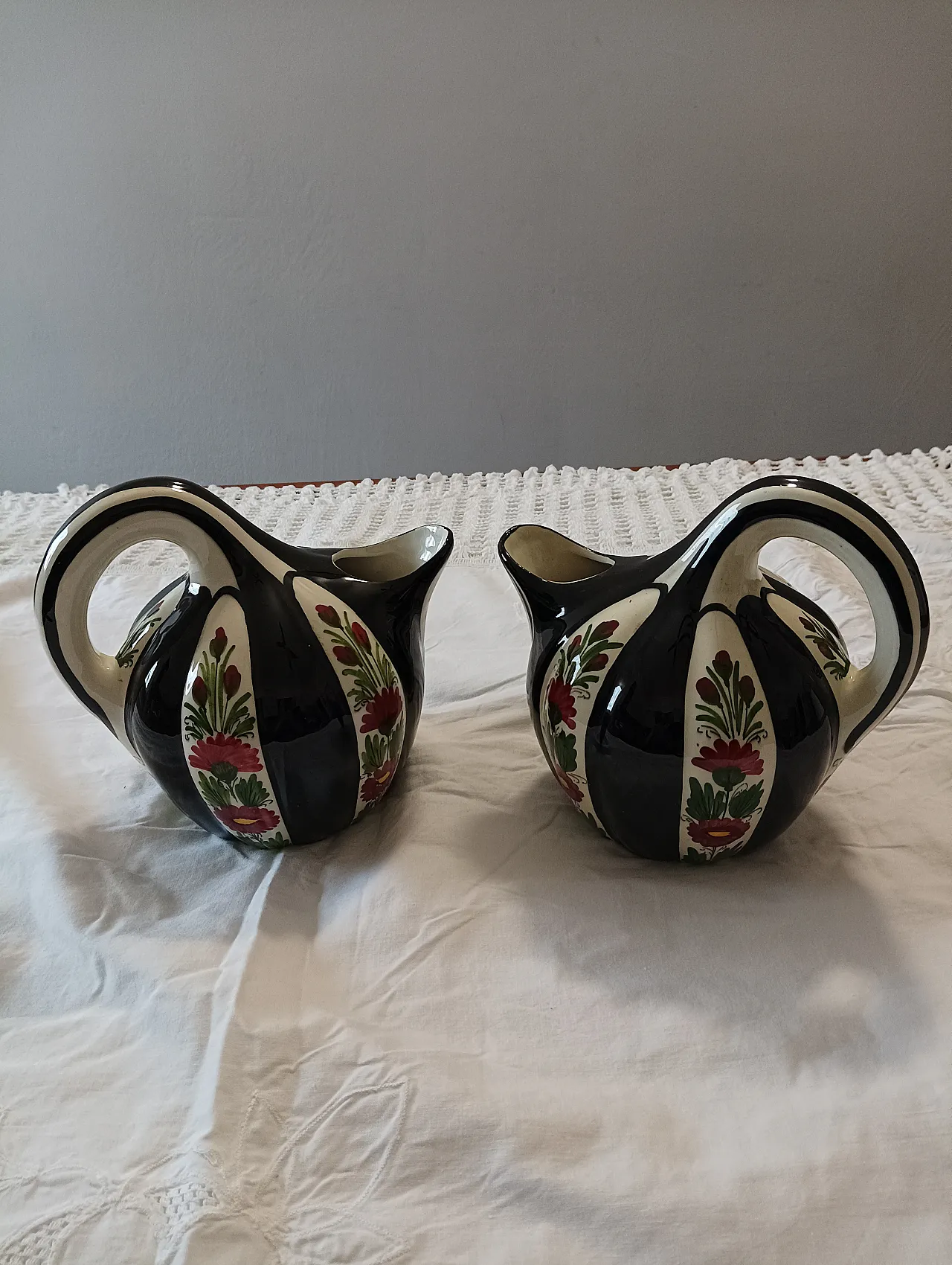 Pair of jugs Titano Repubblica San Marino, 50s 8