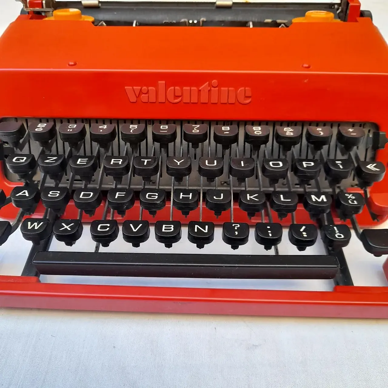 Valentine typewriter by Ettore Sottsass from Olivetti, 80s 4