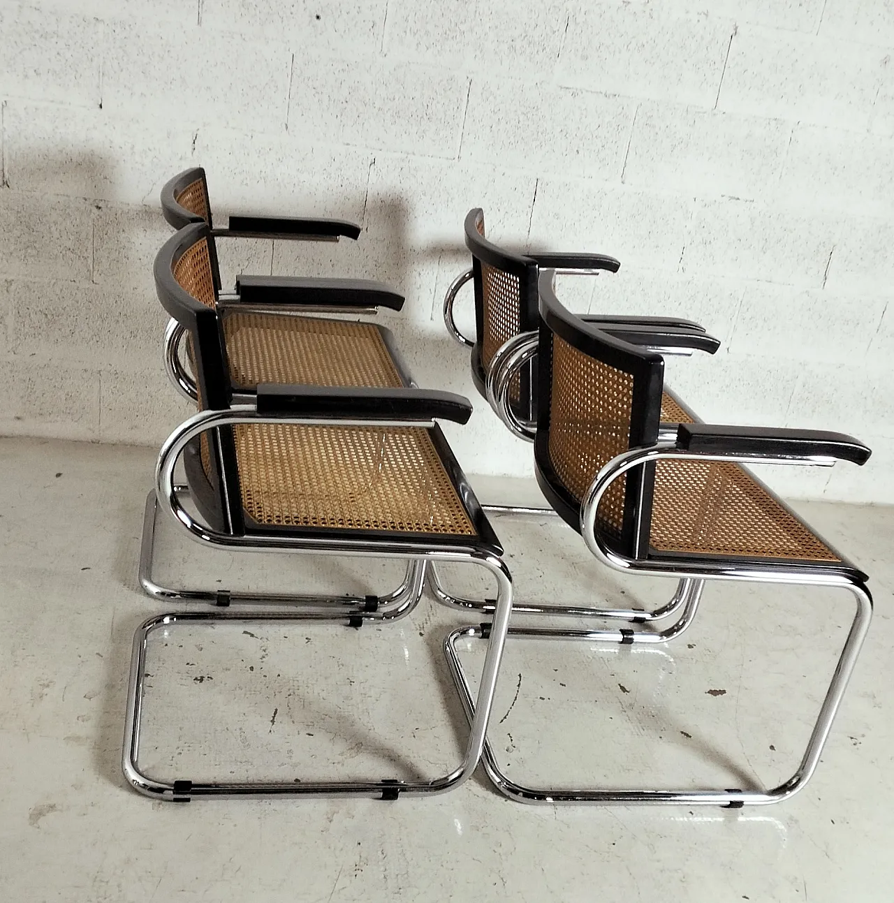 4 chairs in Luigi Saccardo style for Armet, 70s 2