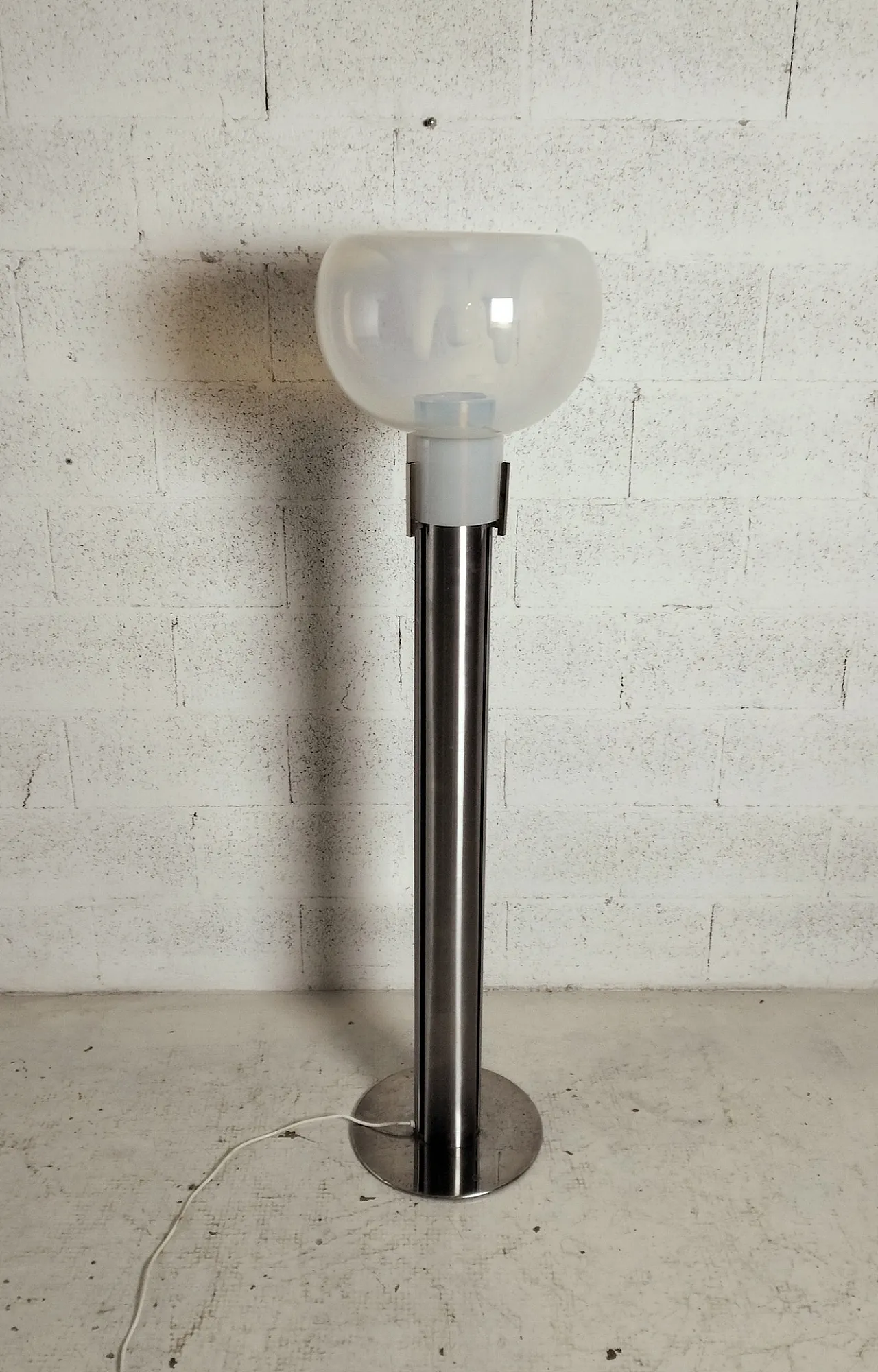 Glass and aluminium floor lamp by Tony Zuccheri for Mazzega, 1970s 2