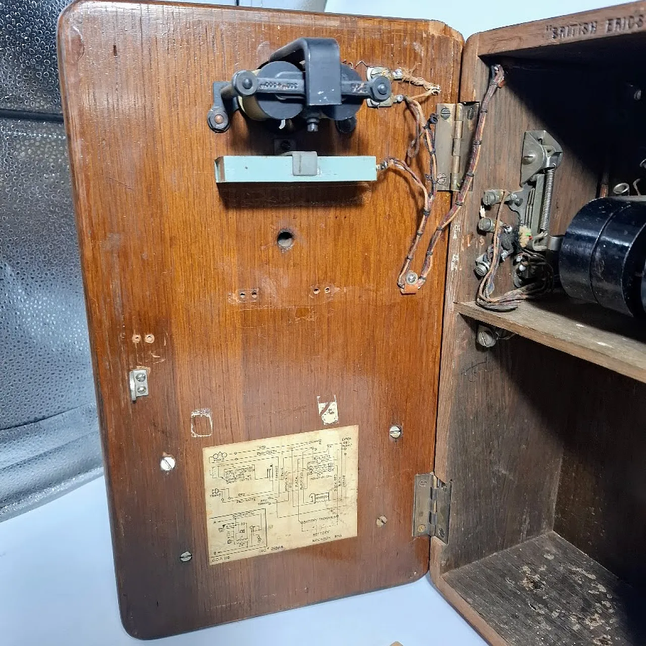 Ericsson crank damuro phone, 30s 9