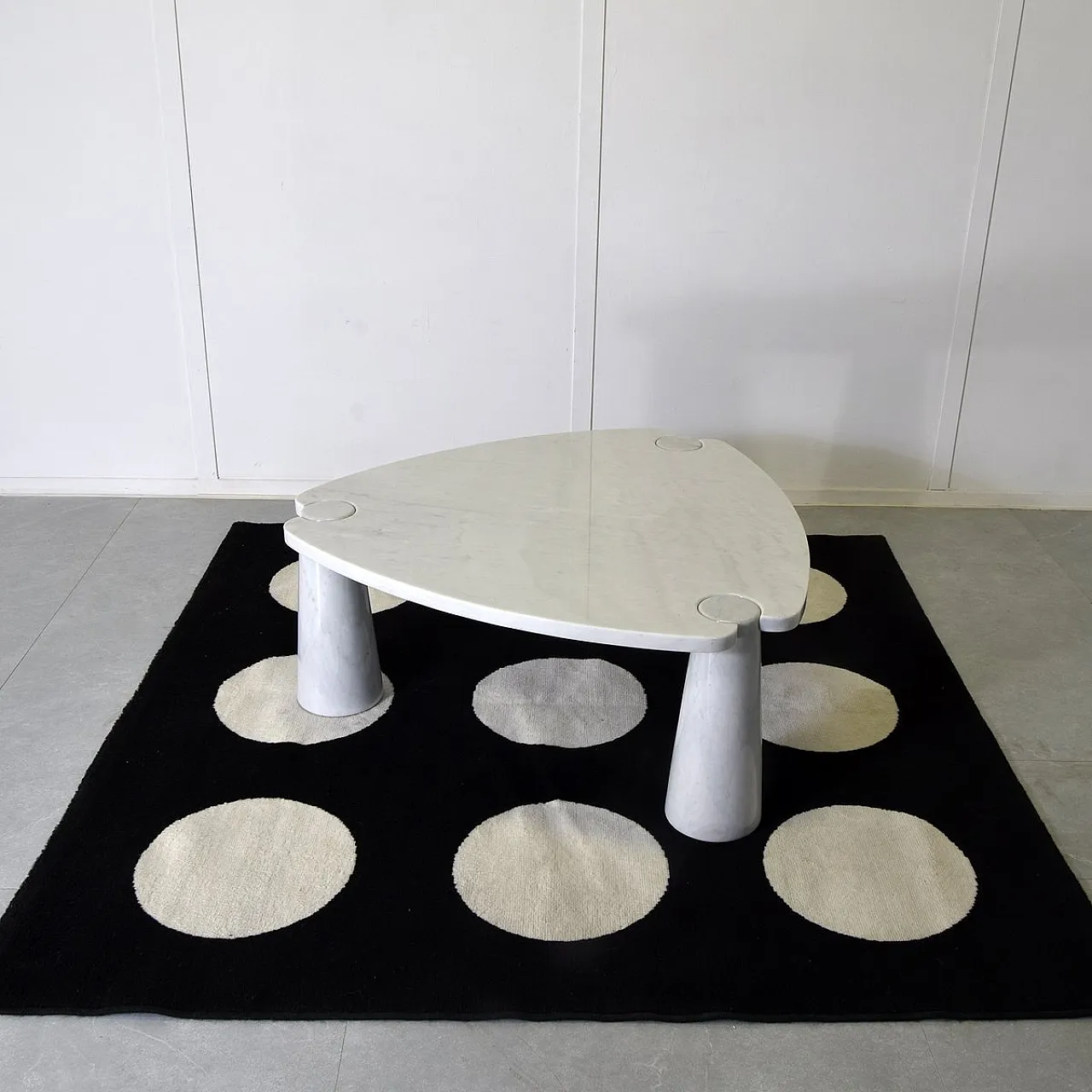 Eros table in Carrara marble by A. Mangiarotti for Skipper, 1970s 1