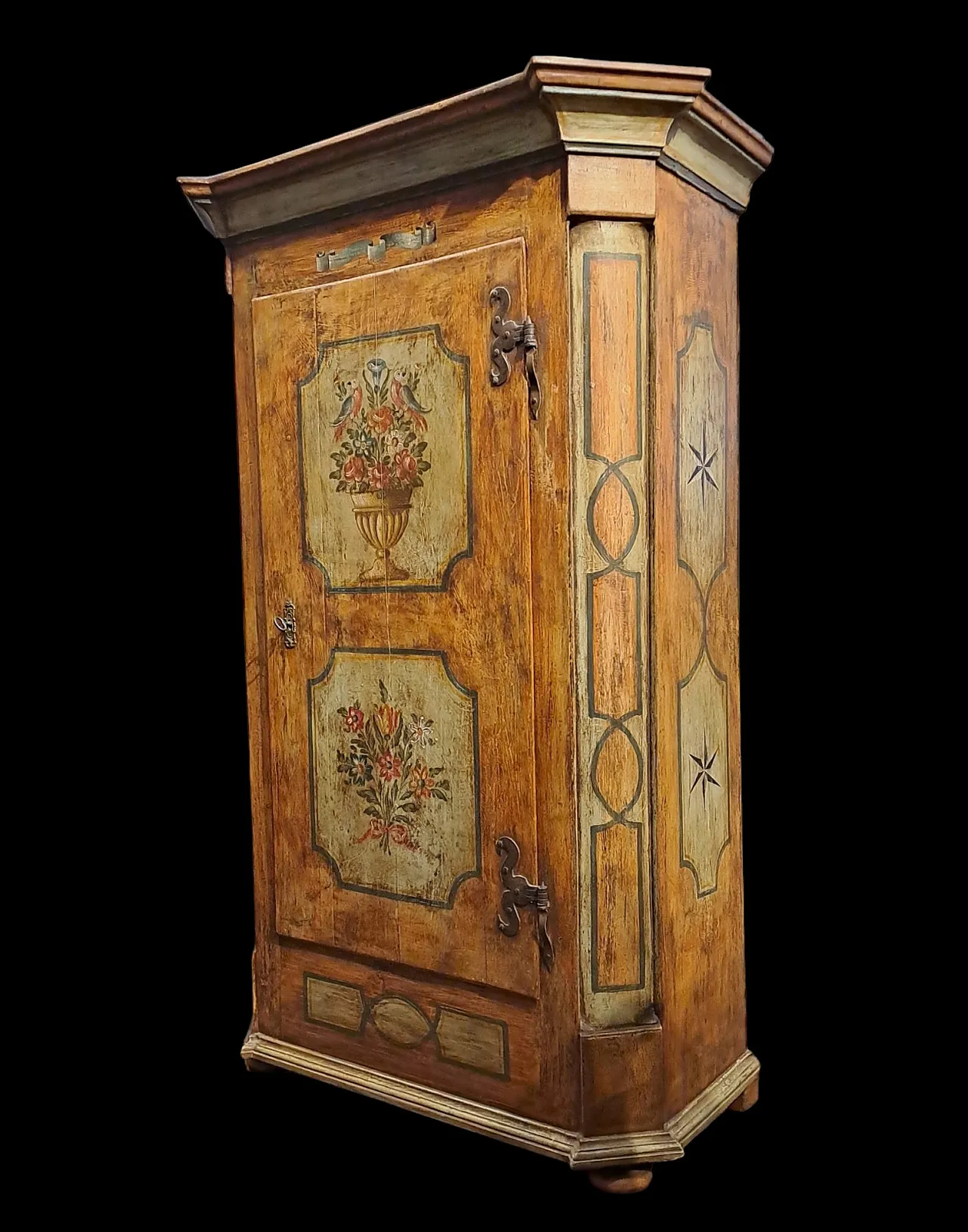 Tyrolese painted wardrobe with one door, 19th century 2