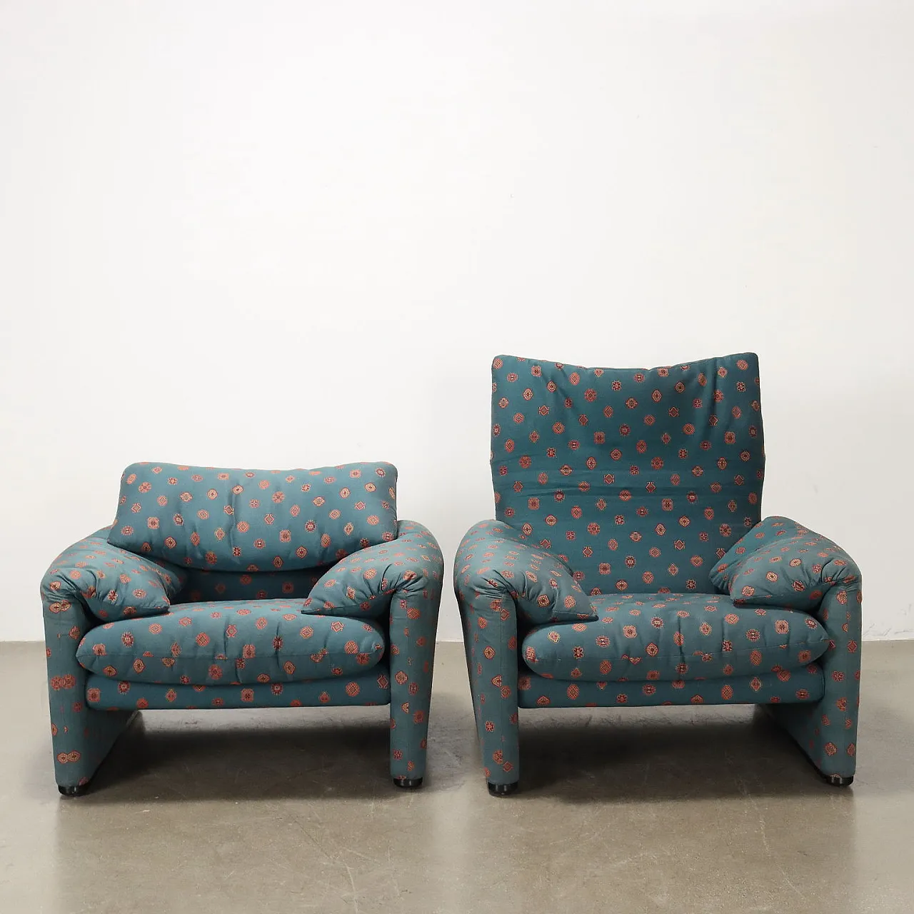 Pair of Maralunga armchairs by Vico Magistretti for Cassina, 1980s 3