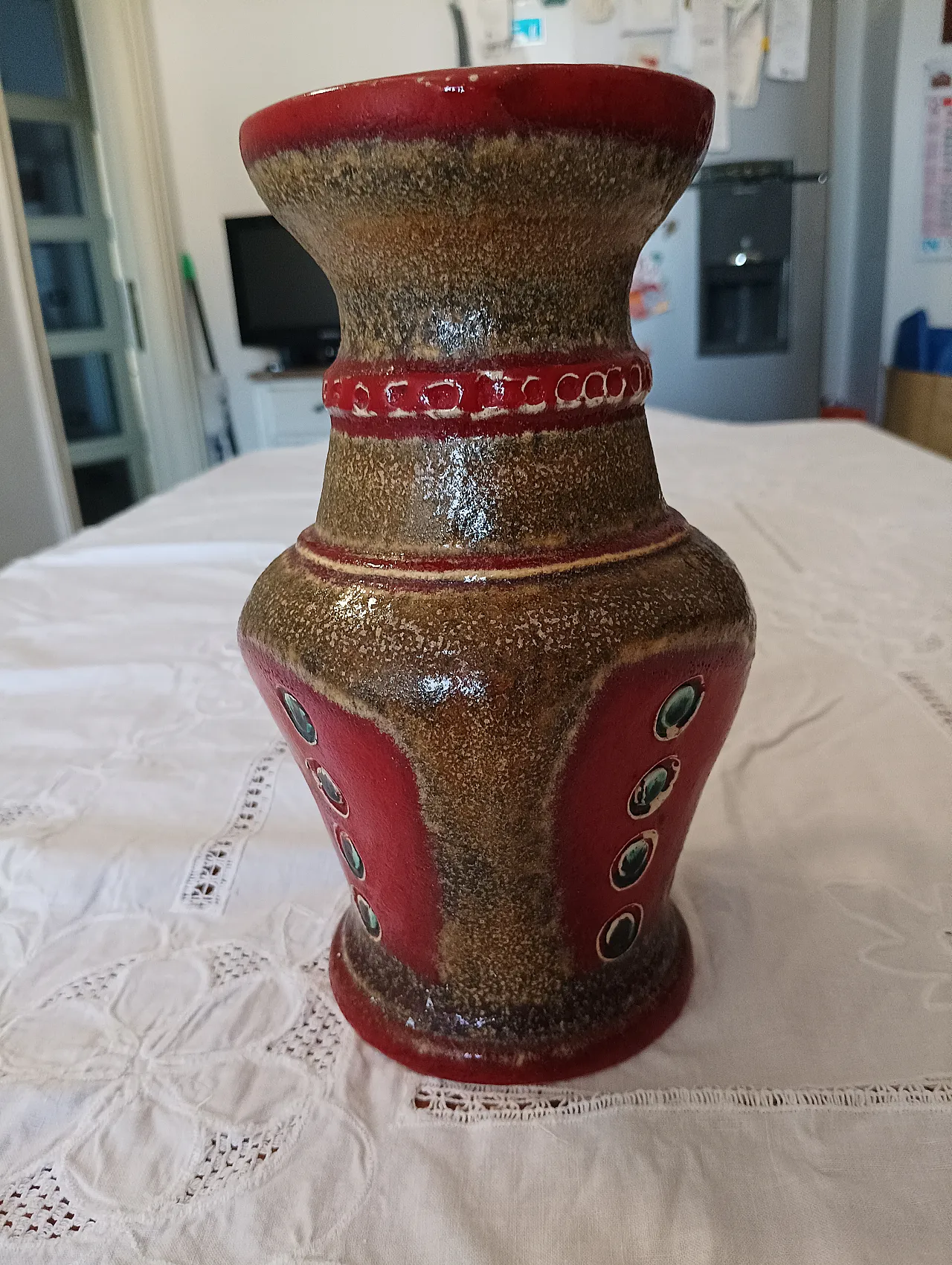 Ceramic brocca vase Est Germany, 60s 1