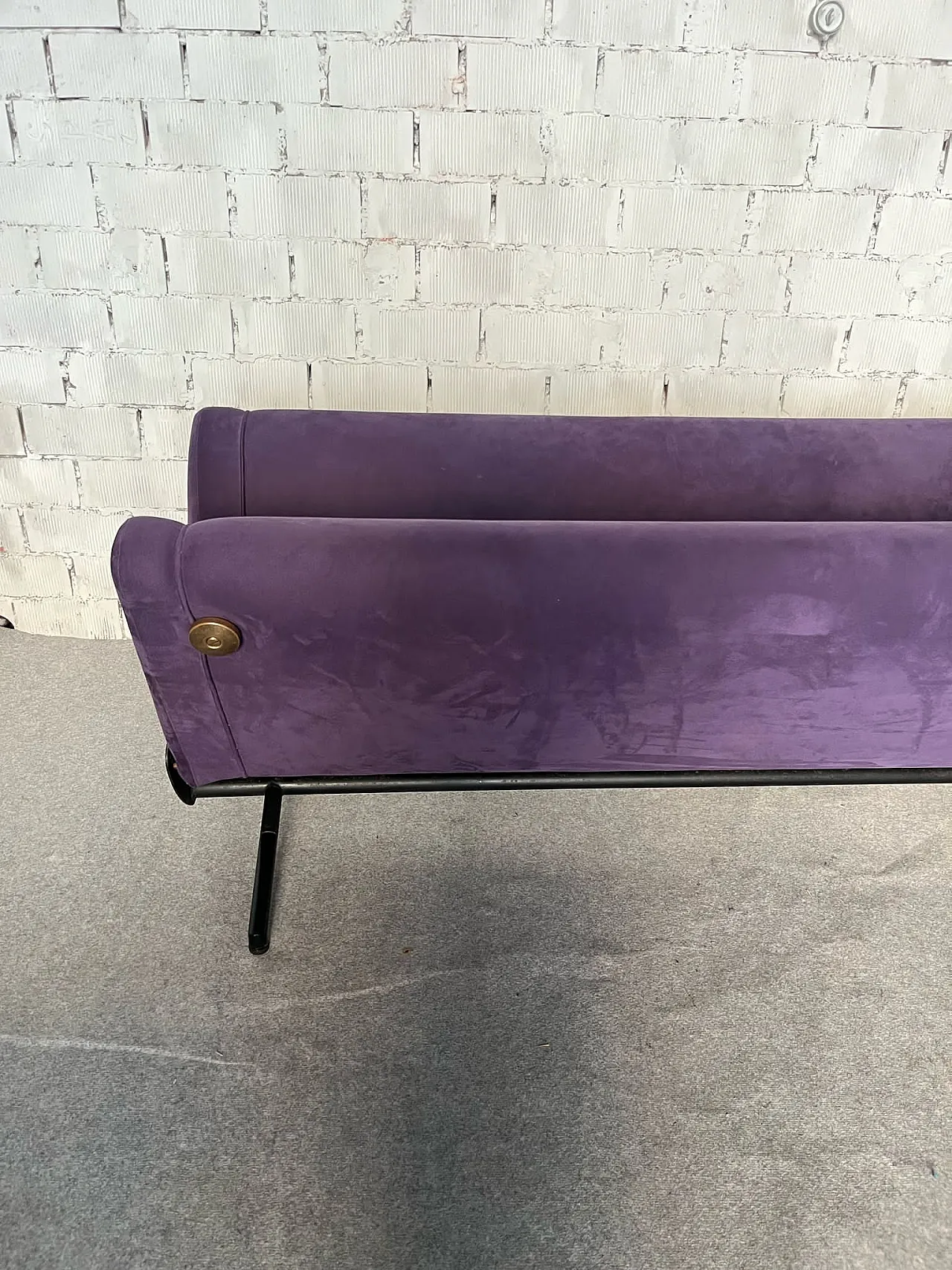 D70 sofa by Osvaldo Borsani for Tecno, 70s 10