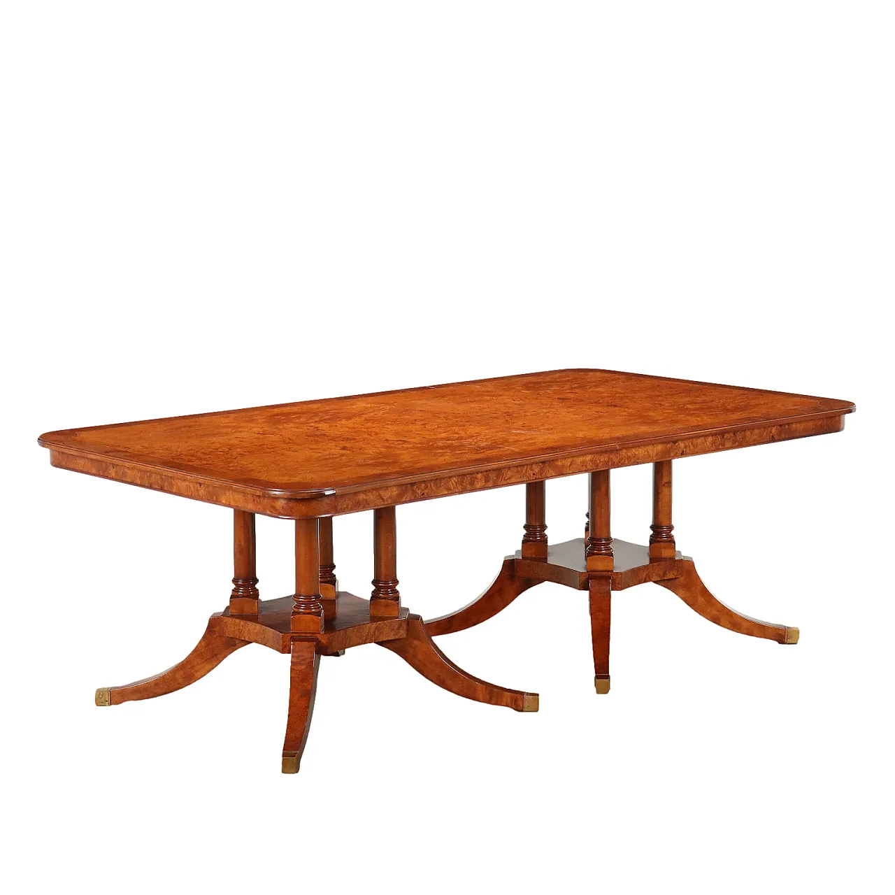 English extending wooden table, 20th century 1