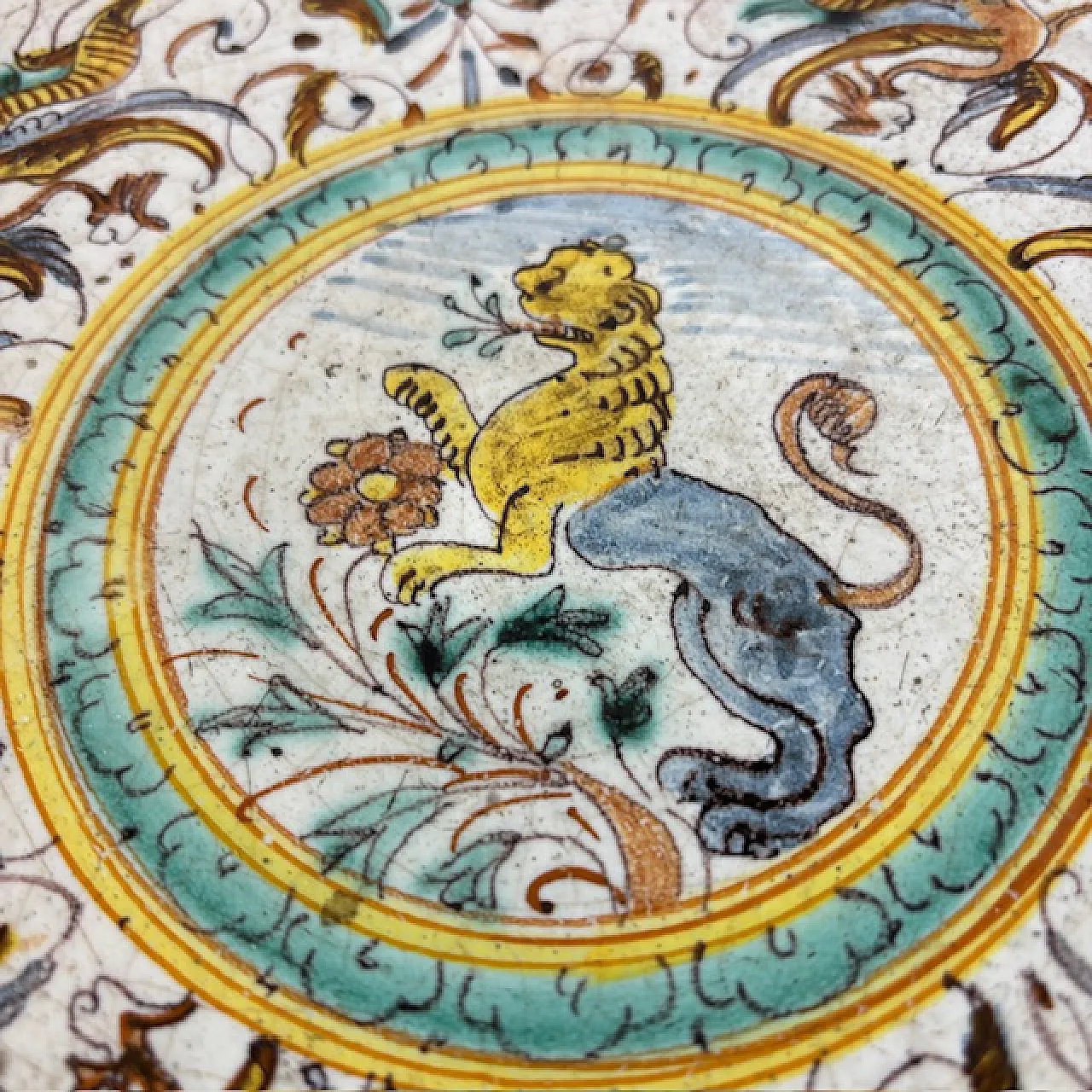 Crespina dish Deruta with lion, 17th century 4