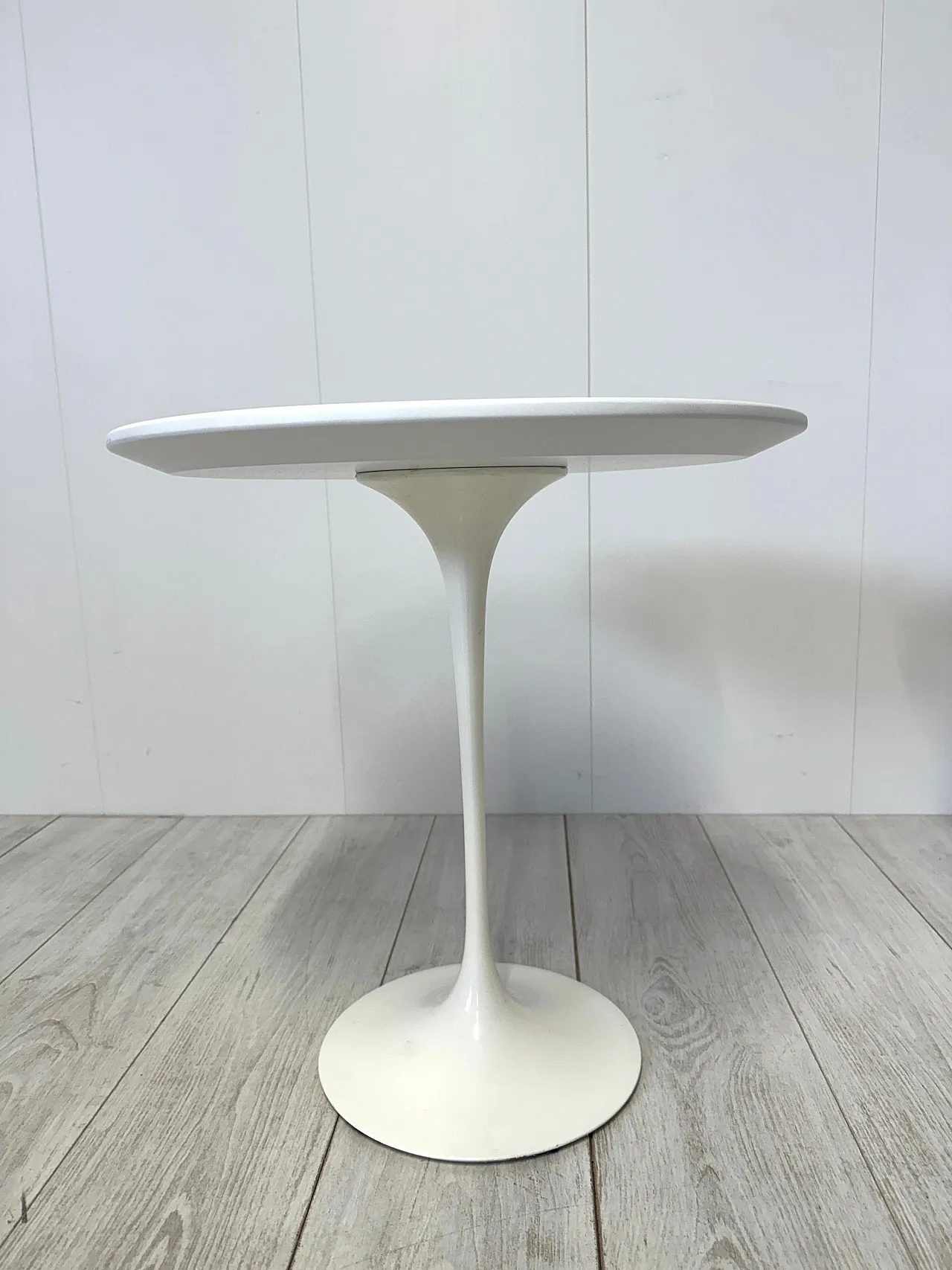 Coppia di tavolini Tulip di Eero Saarinen per Knoll, anni '80 9