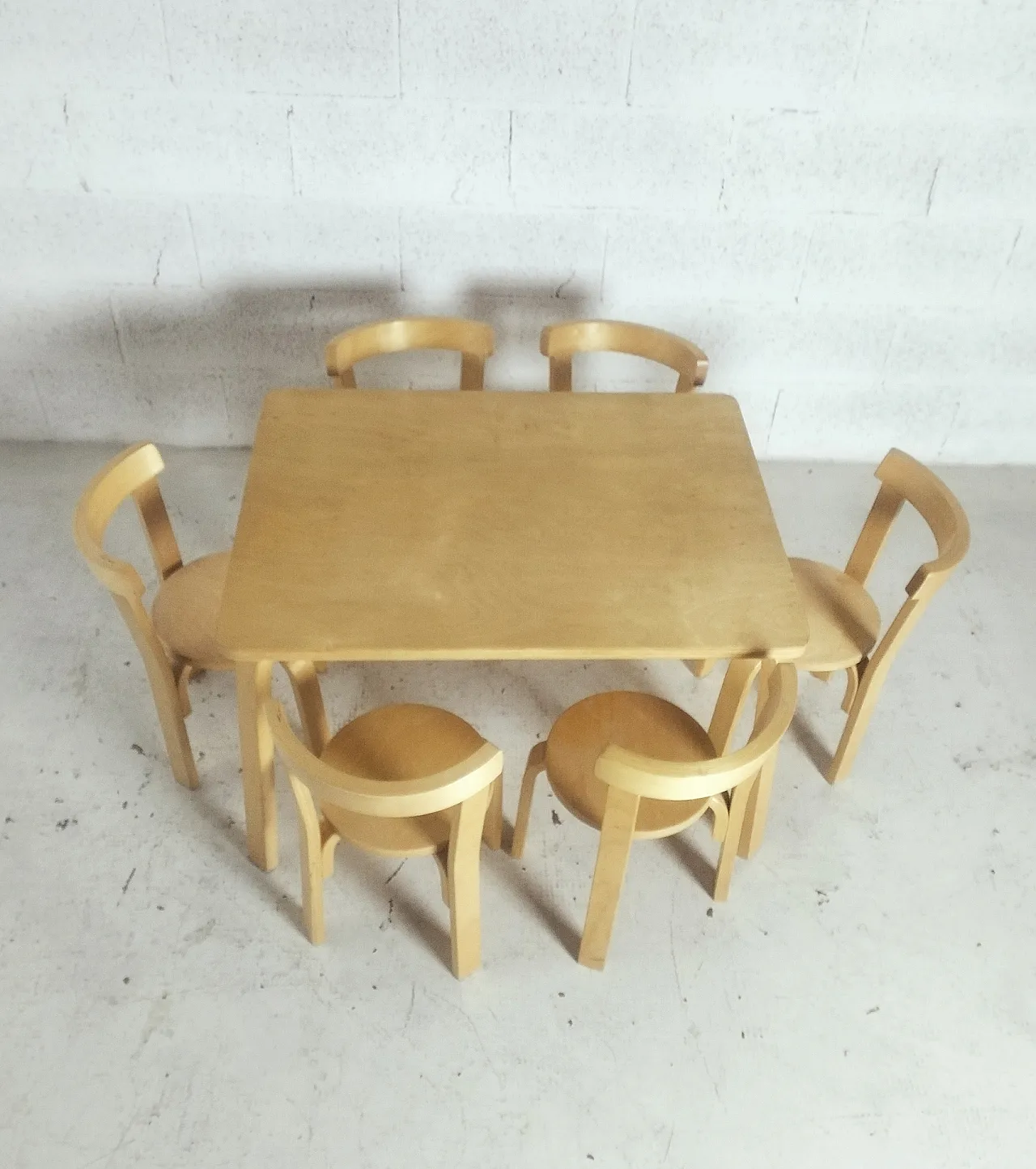 Alvar Aalto Kids Set of 6 Chairs and Table, Artek 1970s 2