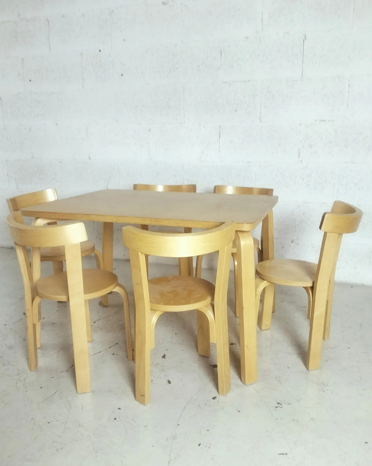 Alvar Aalto Kids Set of 6 Chairs and Table, Artek 1970s 3