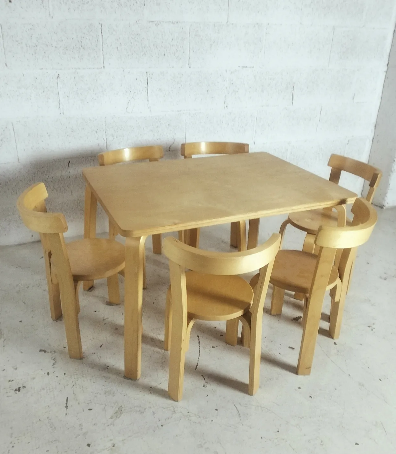 Alvar Aalto Kids Set of 6 Chairs and Table, Artek 1970s 4