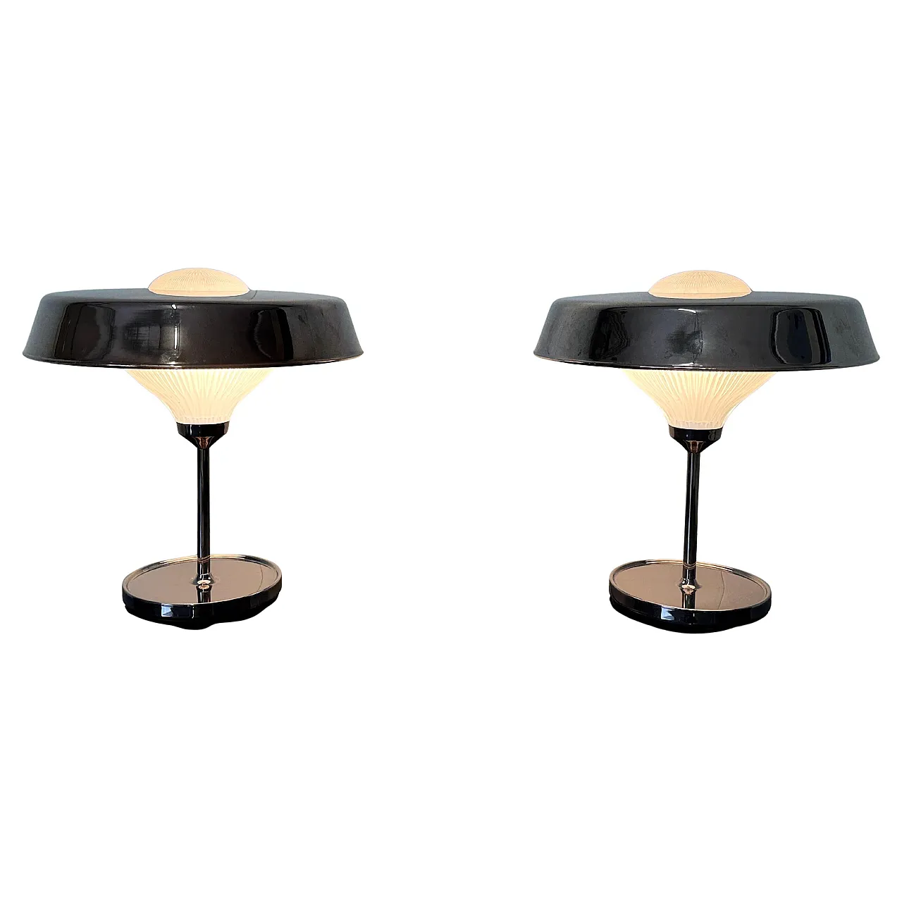 Pair of Ro lamps by Artemide, 1970s 1