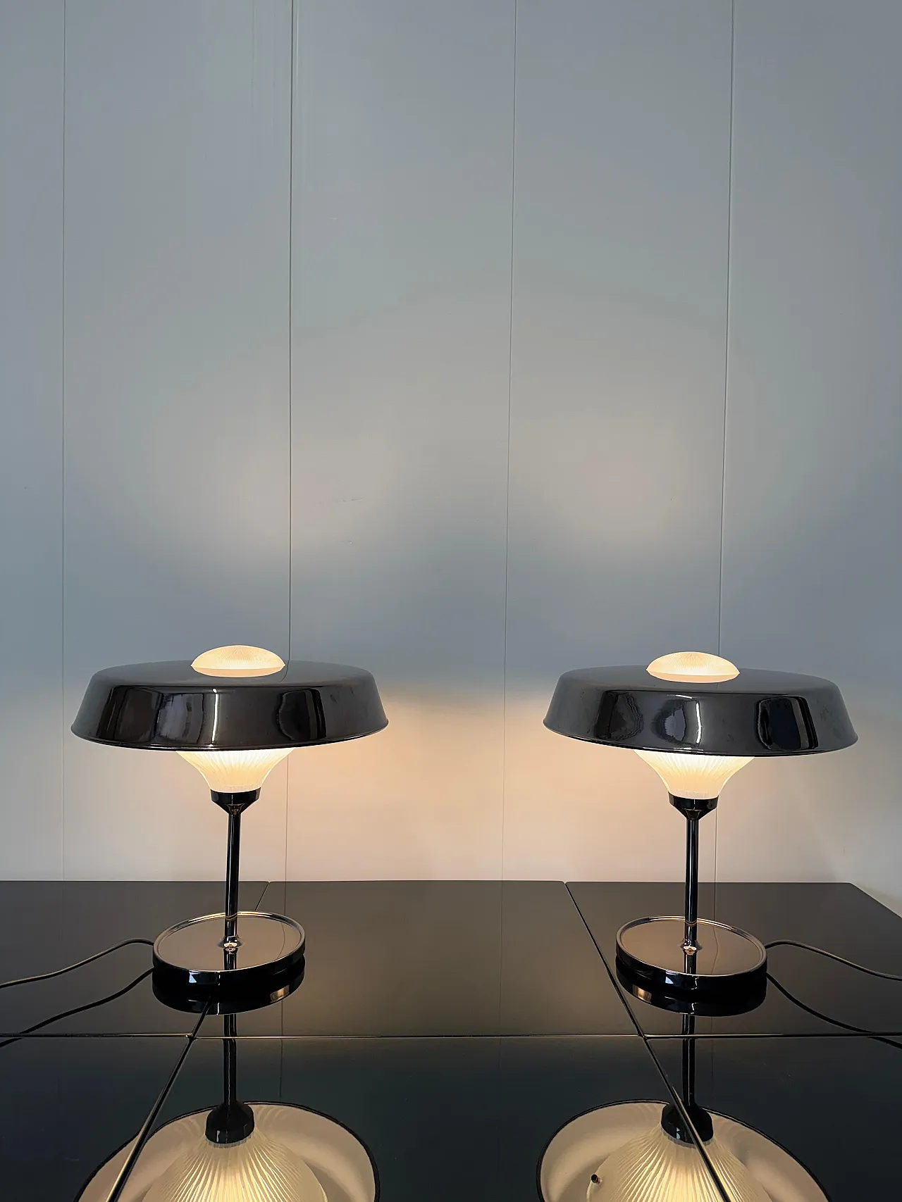 Pair of Ro lamps by Artemide, 1970s 3