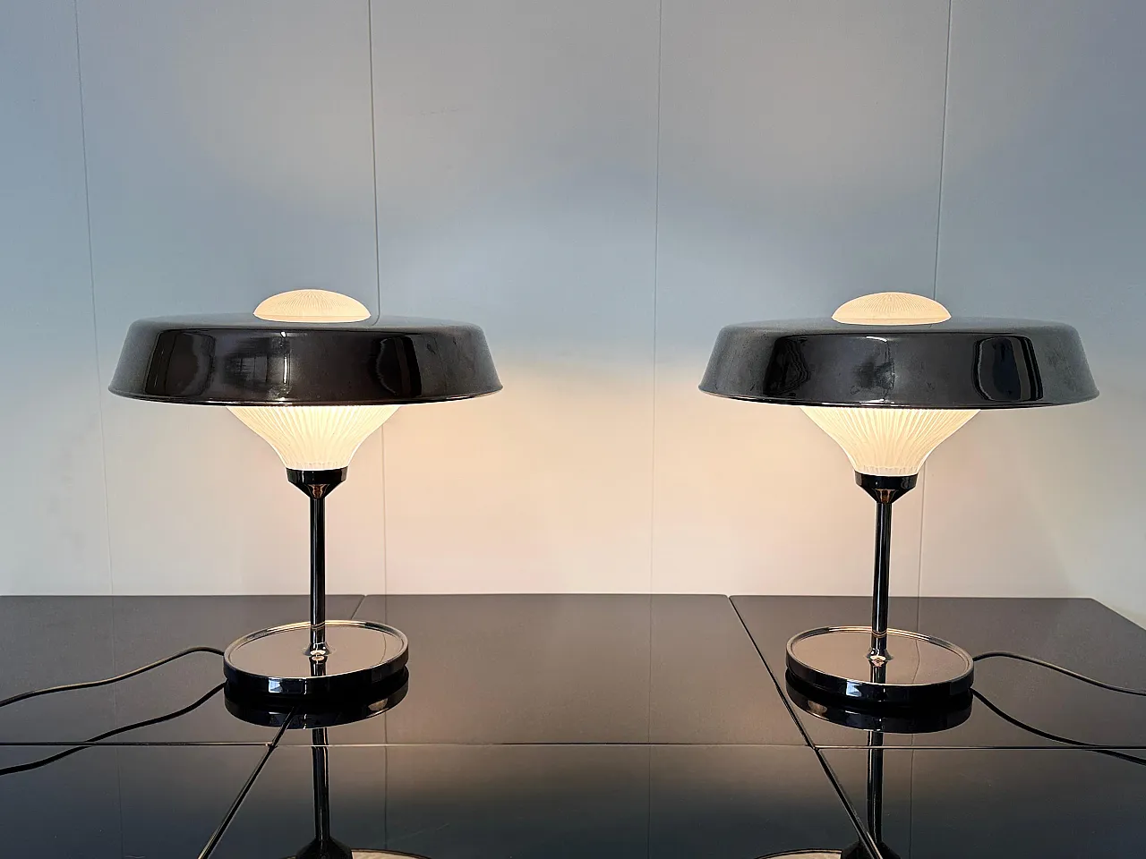 Pair of Ro lamps by Artemide, 1970s 10