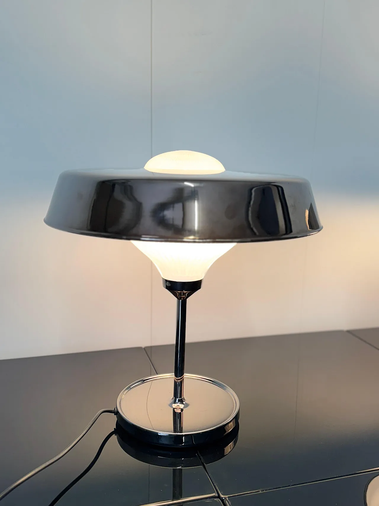 Pair of Ro lamps by Artemide, 1970s 11