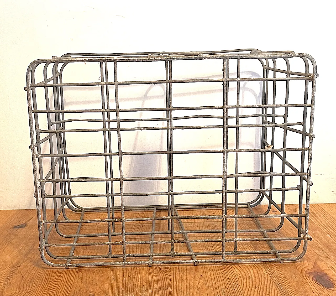 Bottles holder, 60s 7