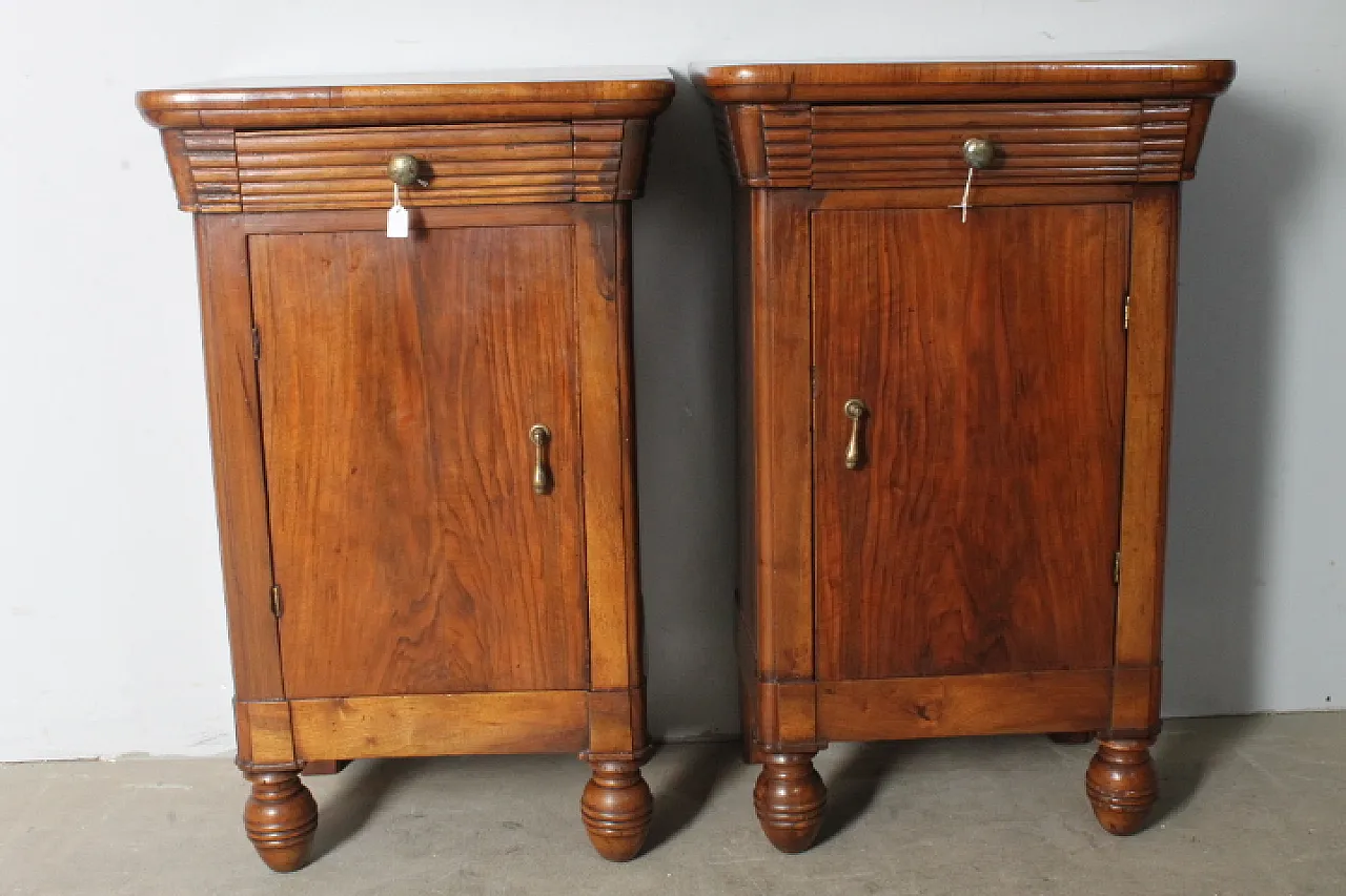 Pair of Milanese Charles X walnut bedside tables, 1820 8