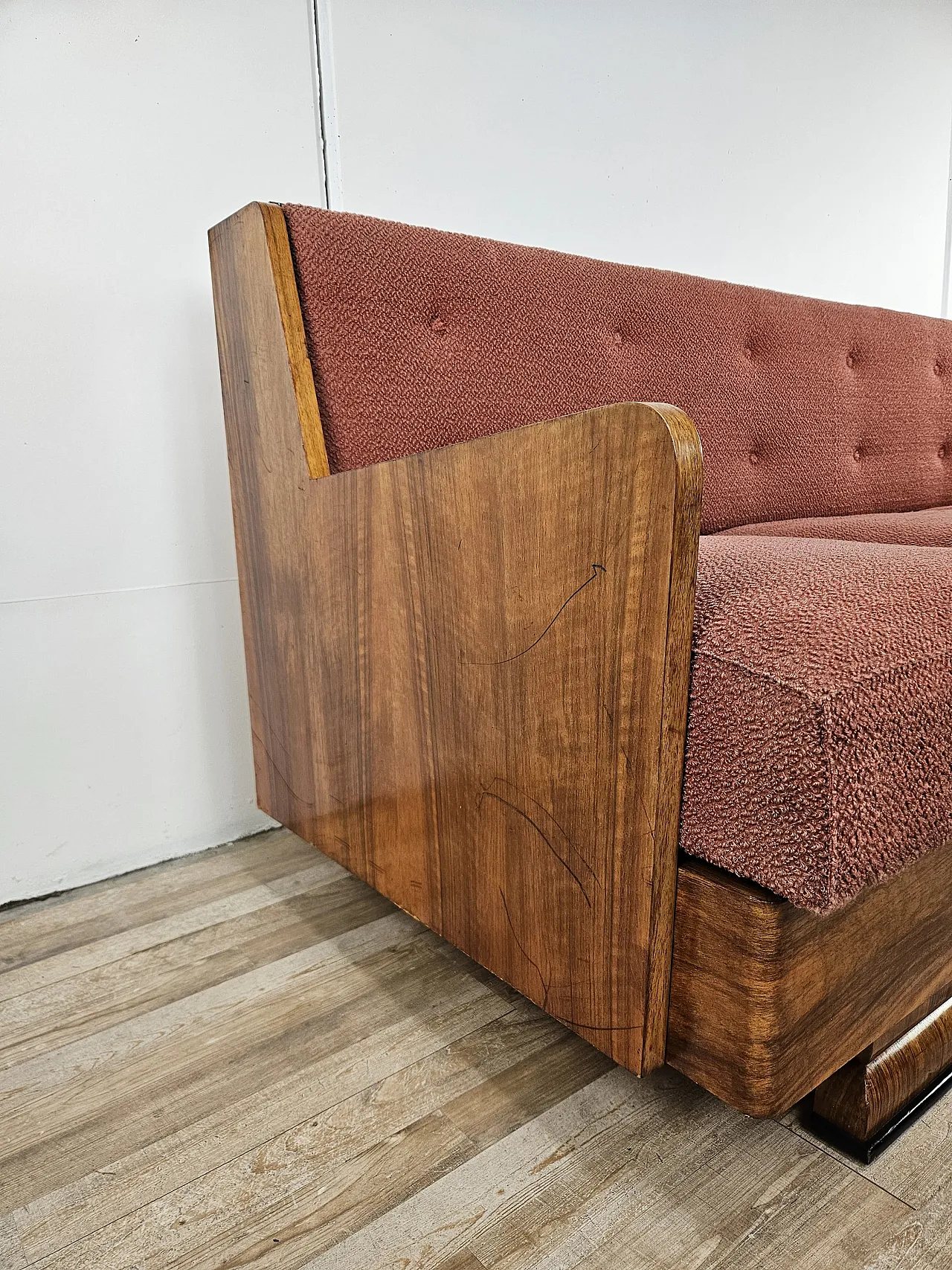 Art Decò sofa in walnut with container and padded cushions, 1940 4