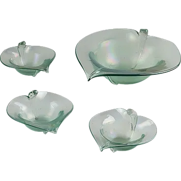 4 leaf shaped Murano iridishent glass bowls, 20th century