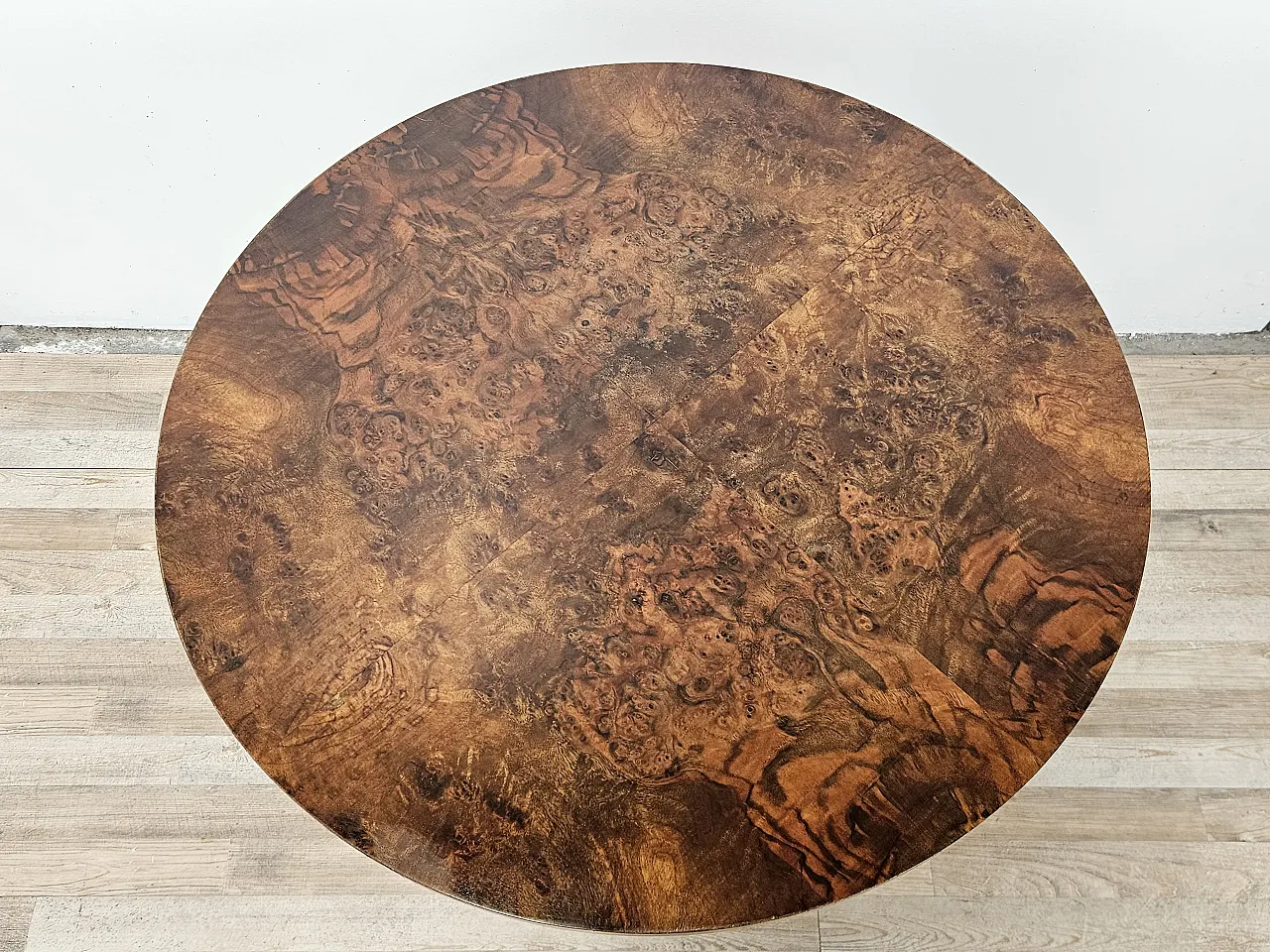 Rotondo art table Decò in walnut, 40s 4