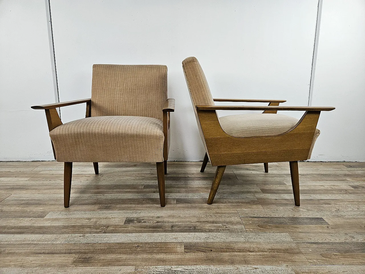 Pair of armchairs in beech, 50s 2