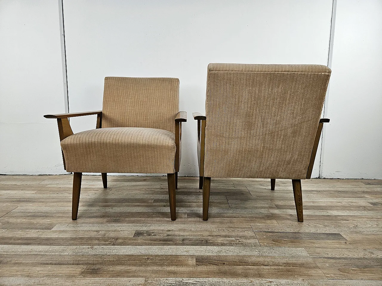 Pair of armchairs in beech, 50s 3