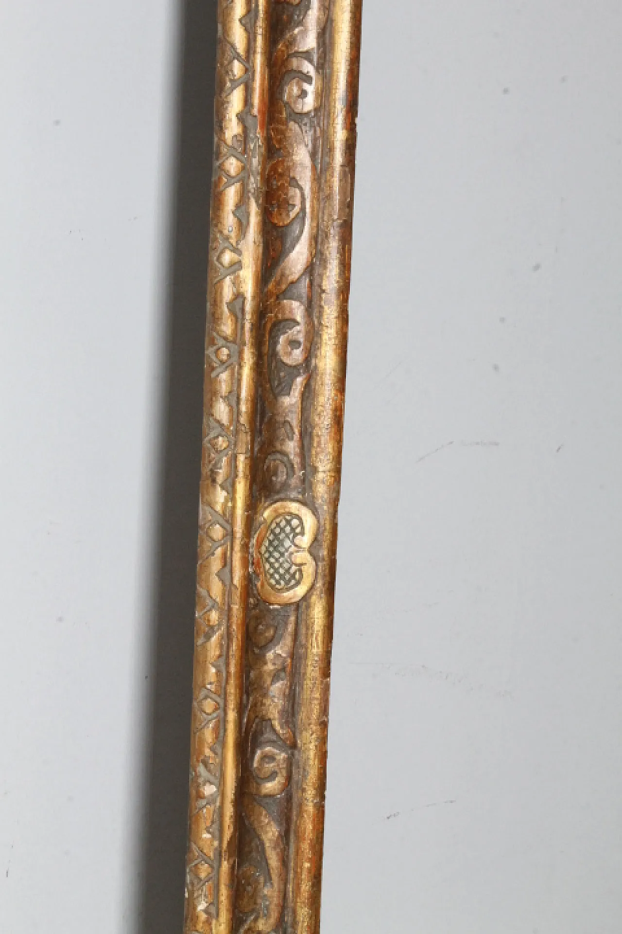 Frame golden and painted with carvings, 1750 14