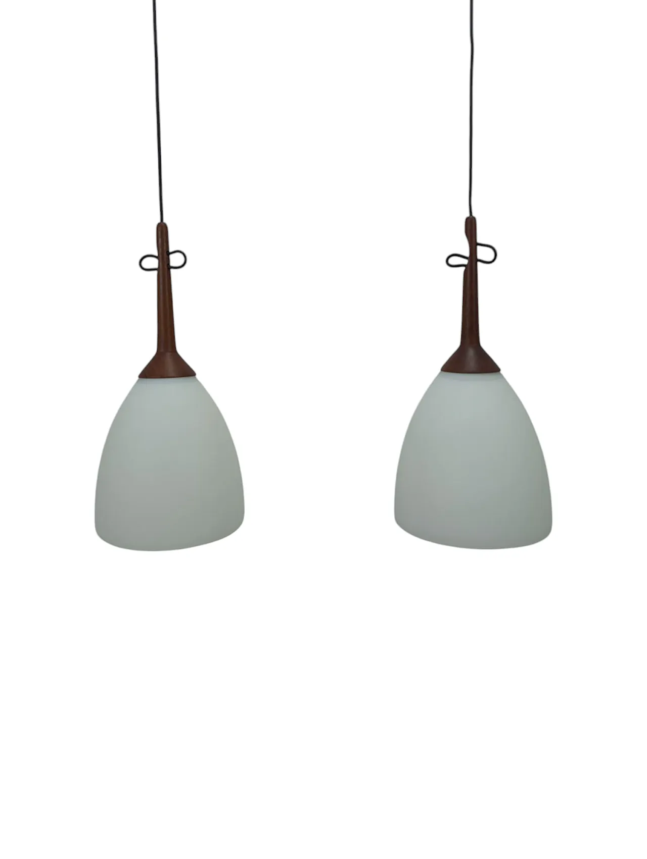 Couple suspension lamps mid-center 50s 1