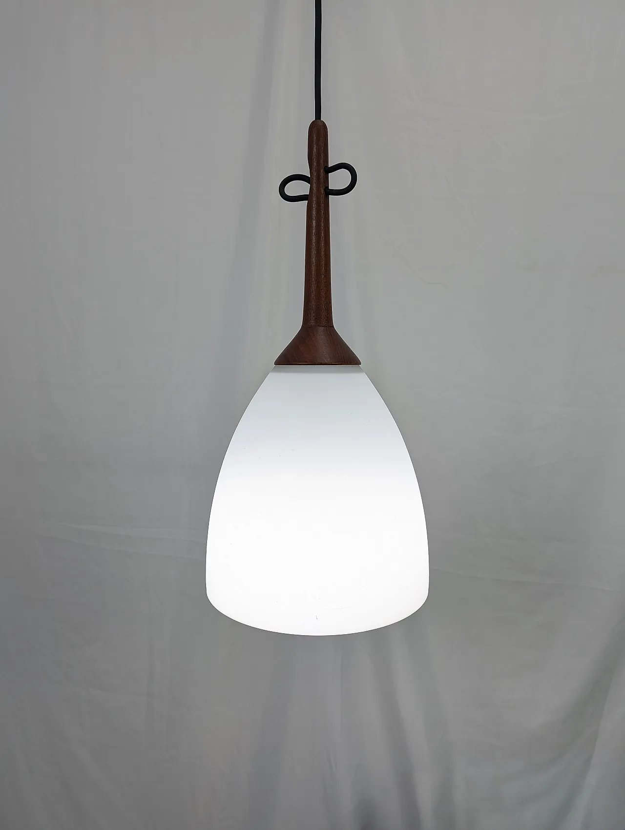 Couple suspension lamps mid-center 50s 12