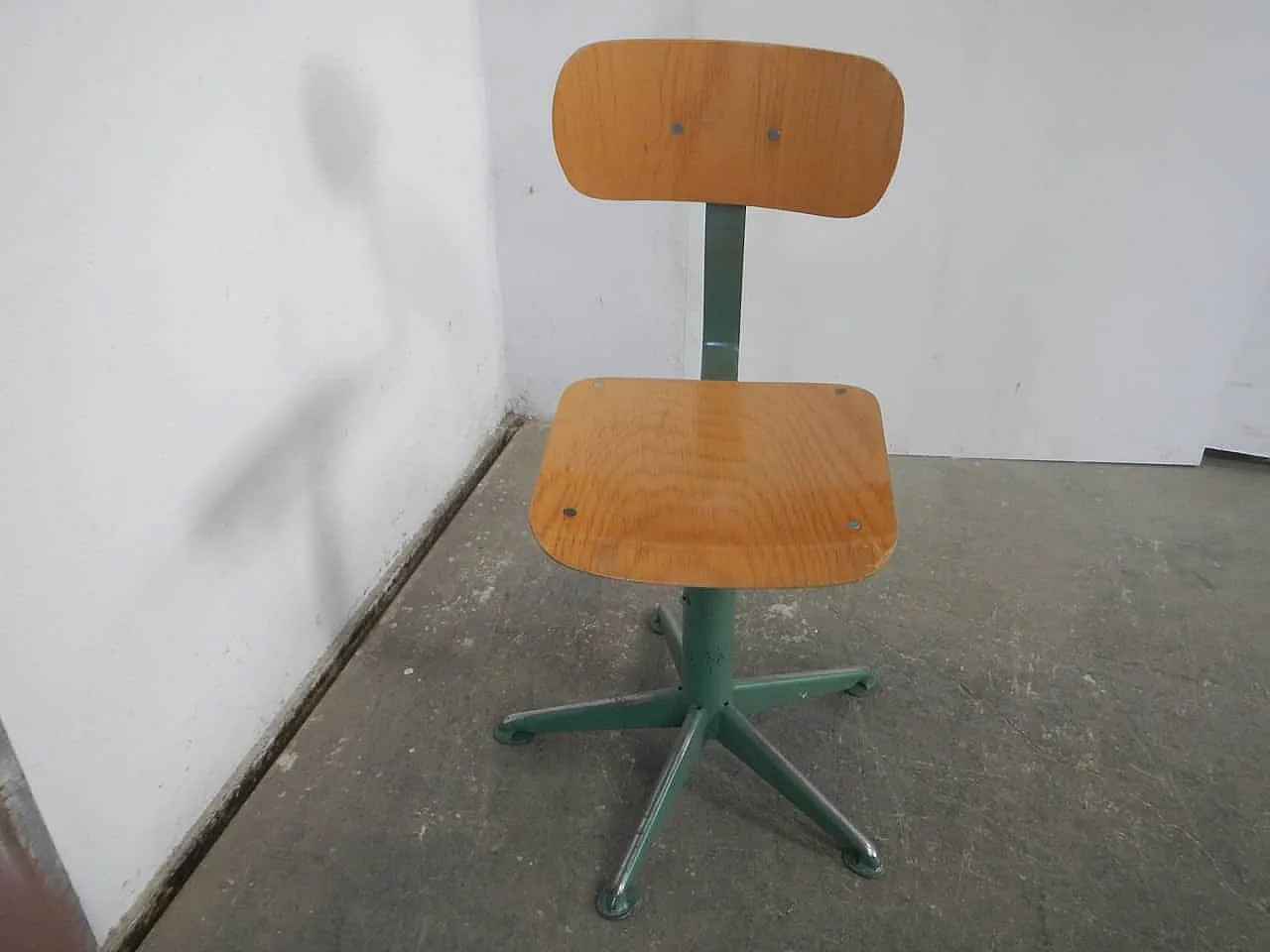 Swivel stool with back, 70s 4