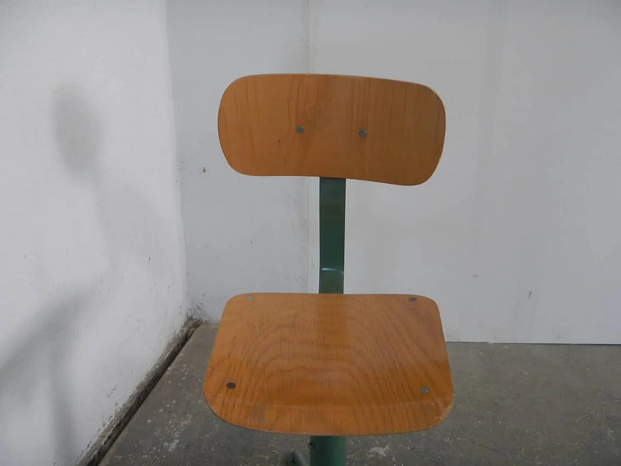 Swivel stool with back, 70s 5