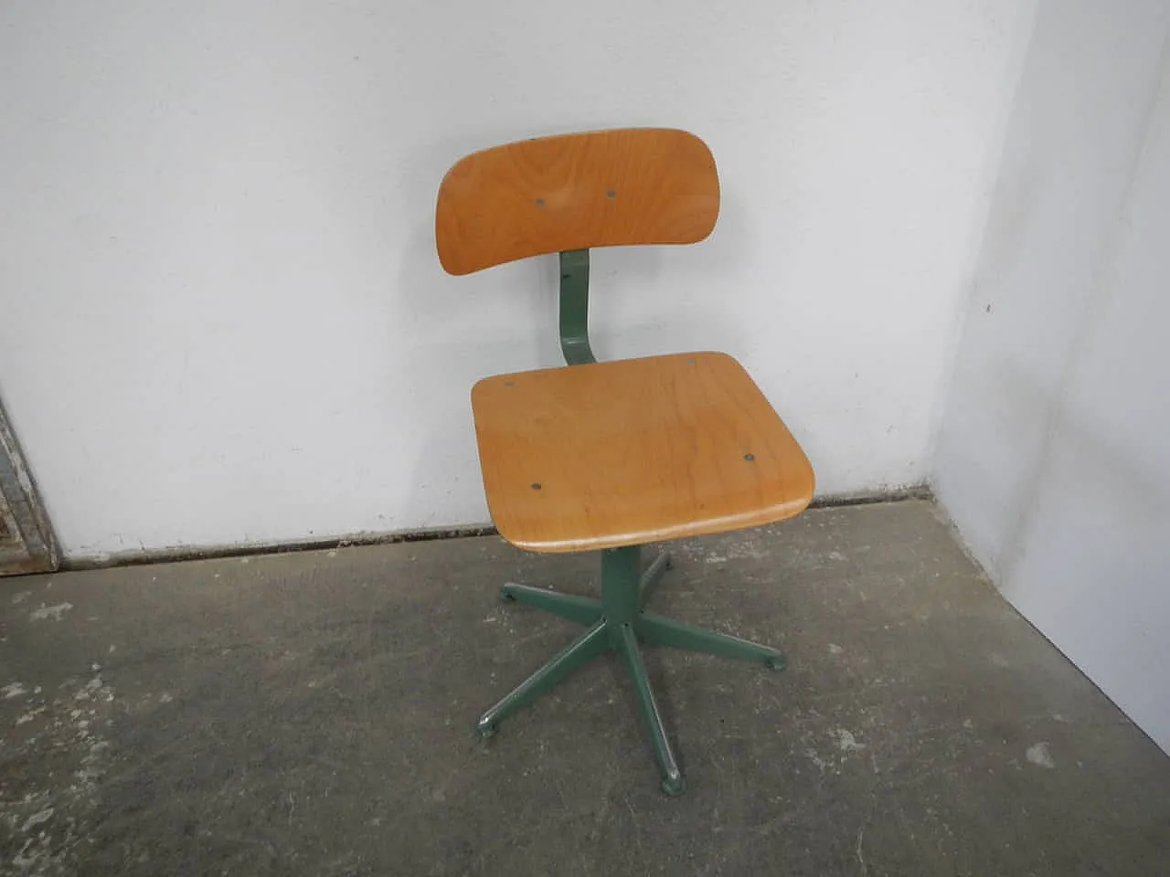 Swivel stool with back 1970 2