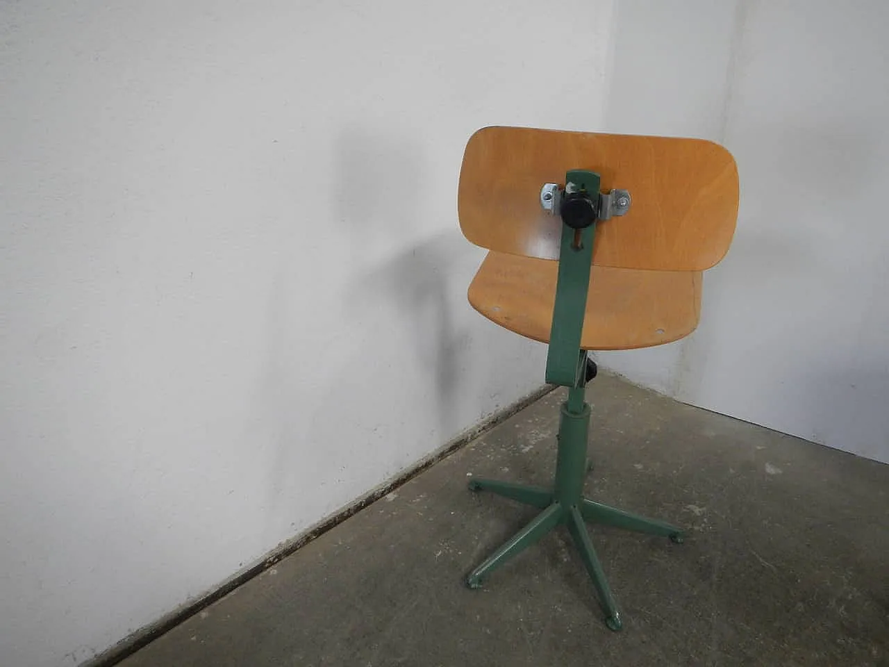 Swivel stool with back 1970 3