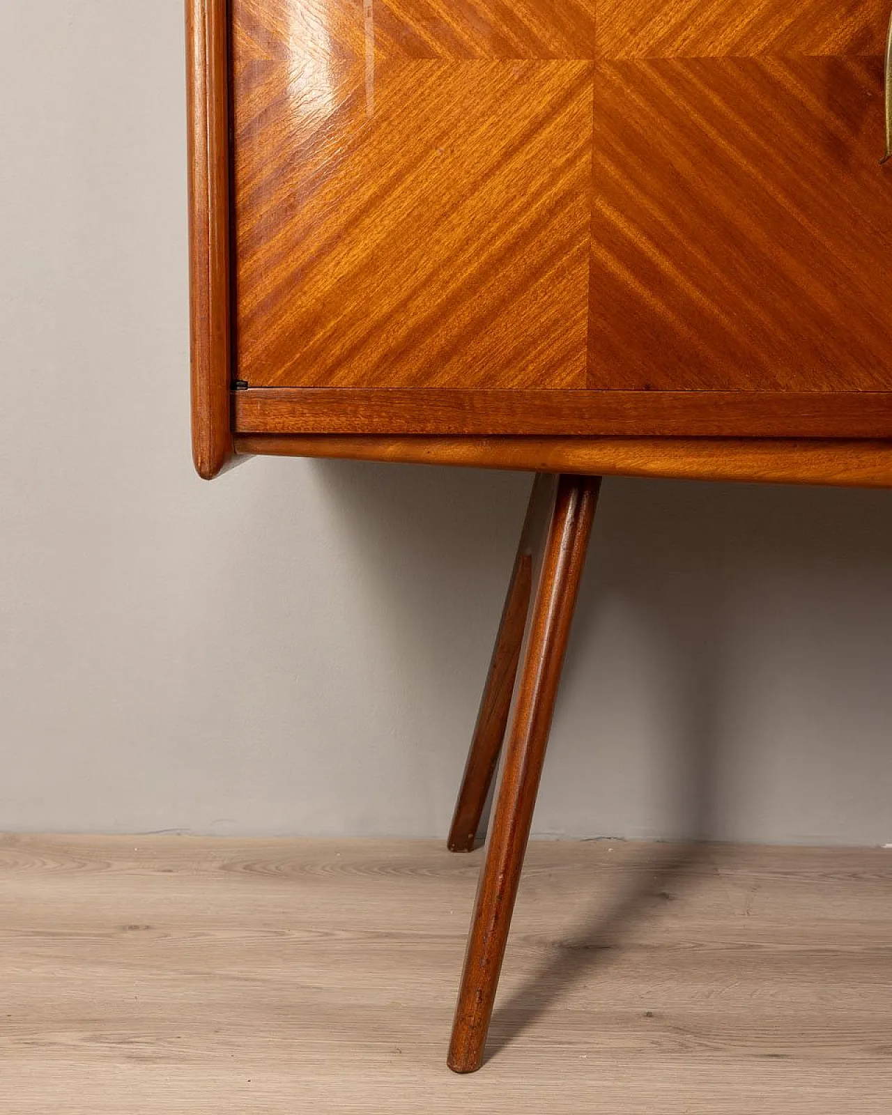 Sideboard in wood and glass, 1950s 6