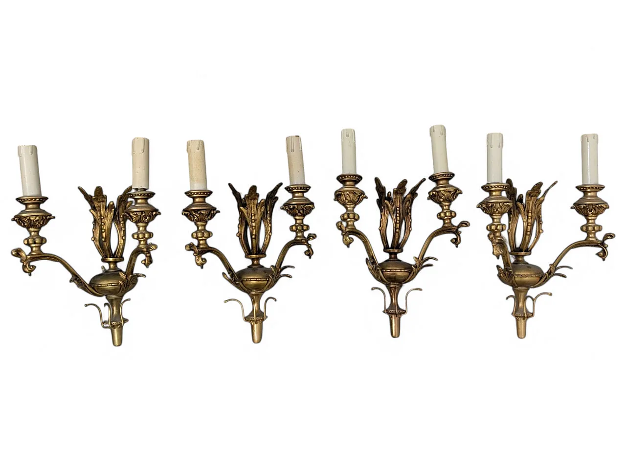 4 applique 2 golden bronze lights in Rococo style, 19th century 1