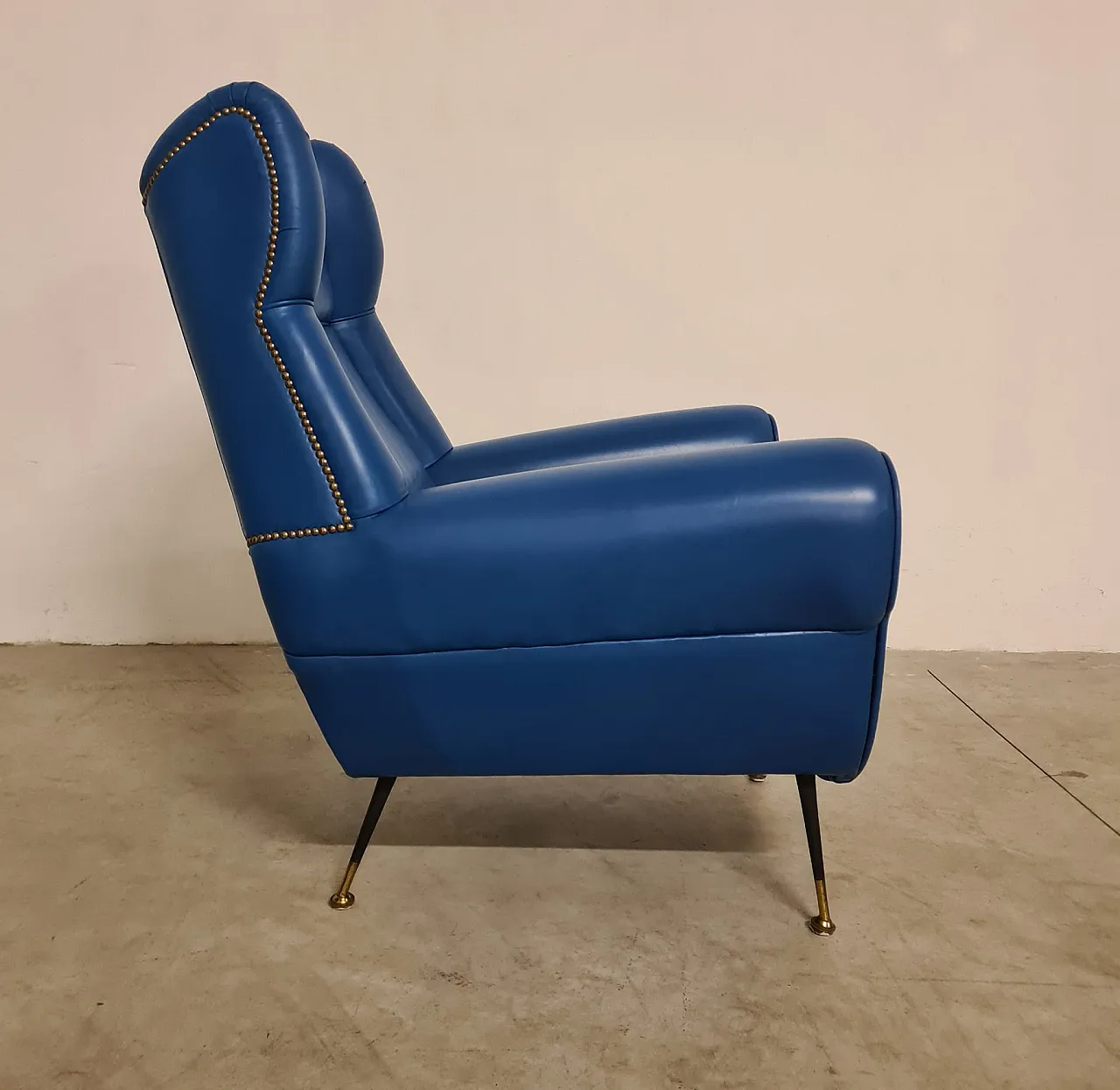 Armchair by Gigi Radice for Minotti. in real blu leather, 50s 6