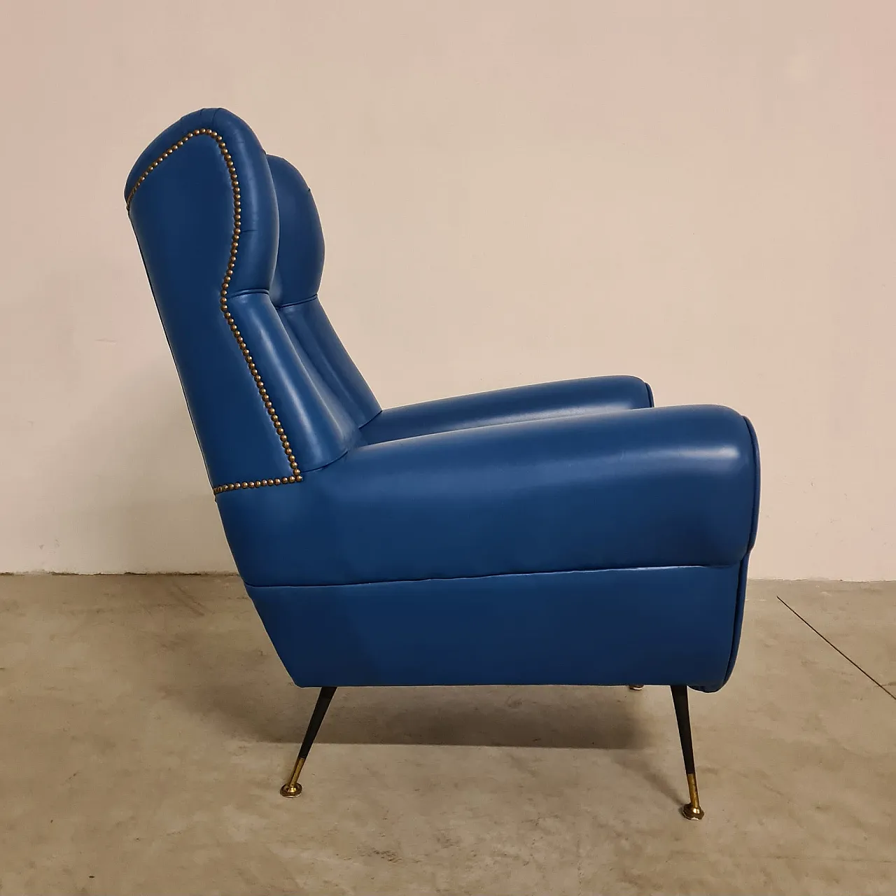 Armchair by Gigi Radice for Minotti. in real blu leather, 50s 7