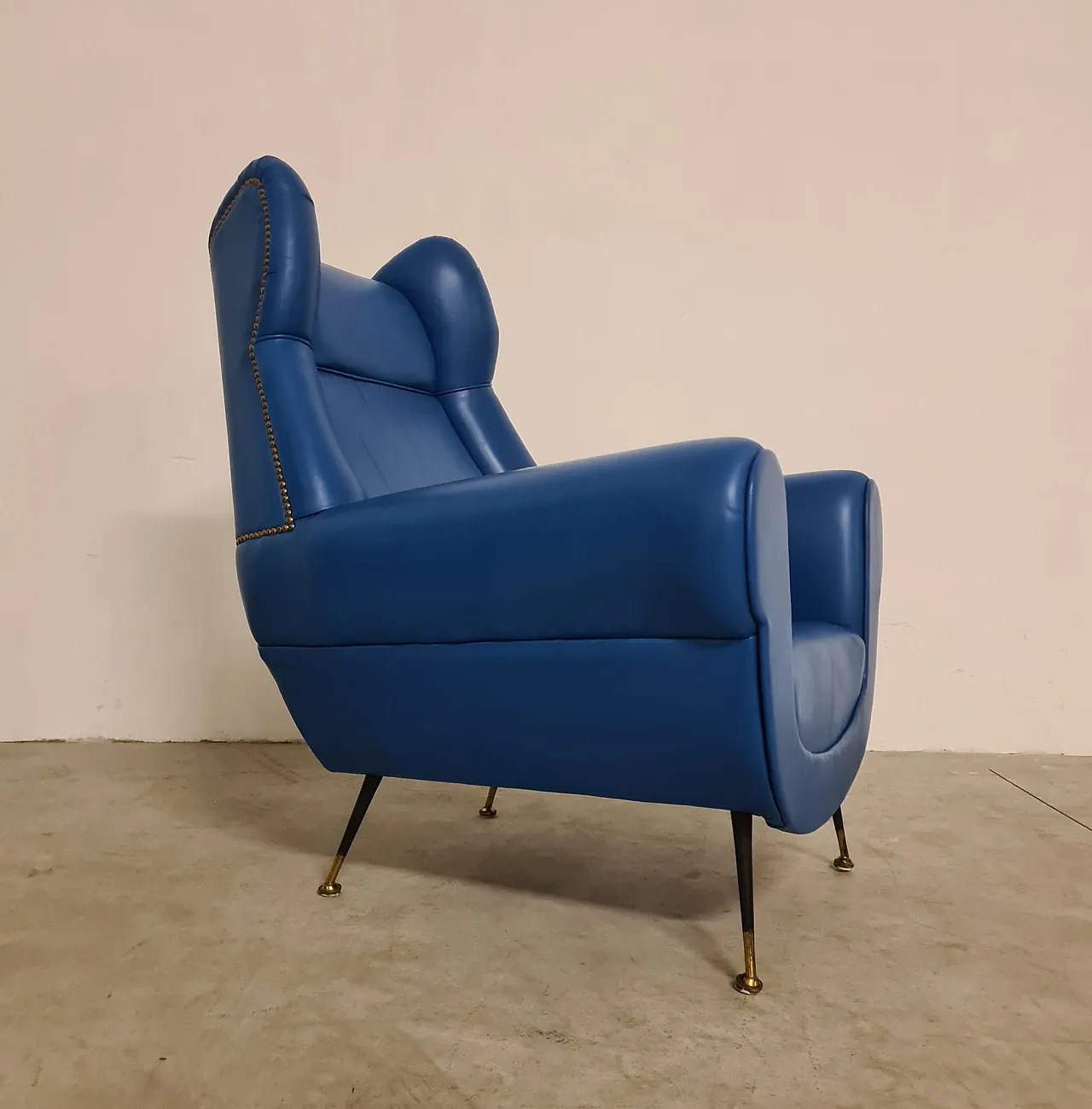 Armchair by Gigi Radice for Minotti. in real blu leather, 50s 9