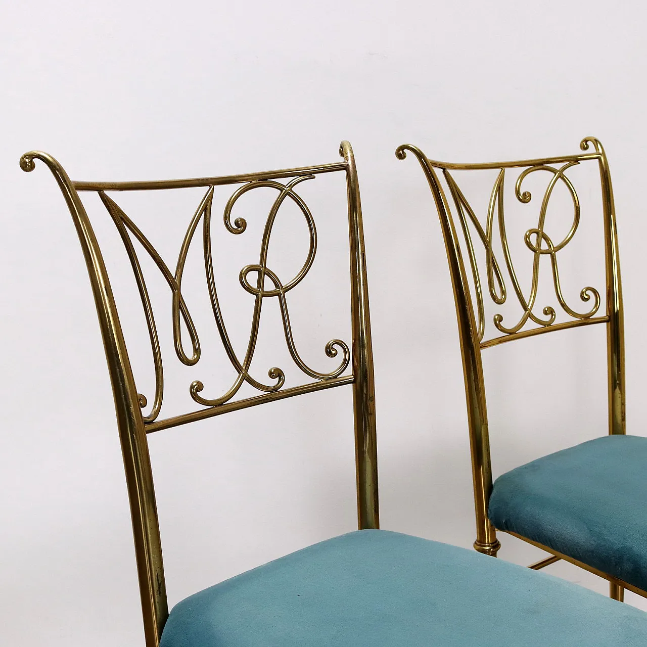 Pair of Chiavari style Mr. chairs in brass foam, 1950s 3