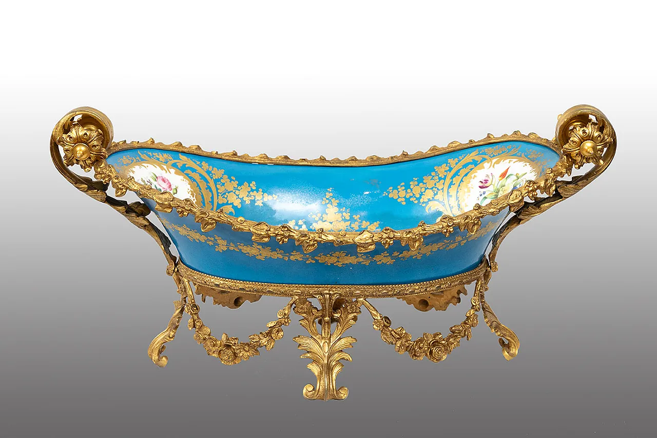 Napoleon III  polycromed porcelain centerpiece by Sevres, '800 1